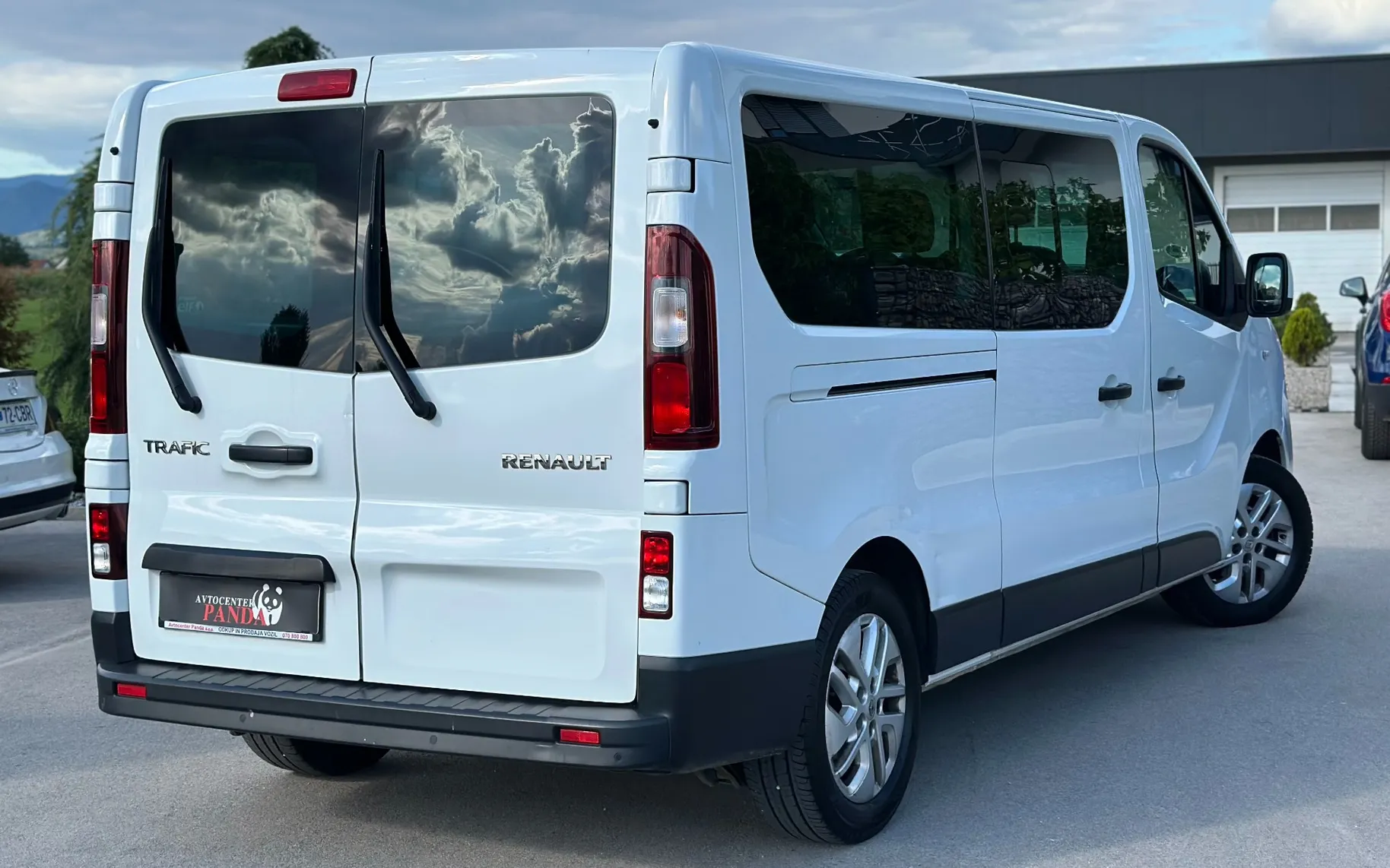 Zunanja slika - Renault Trafic - Furgon 1,6 dCi - 4