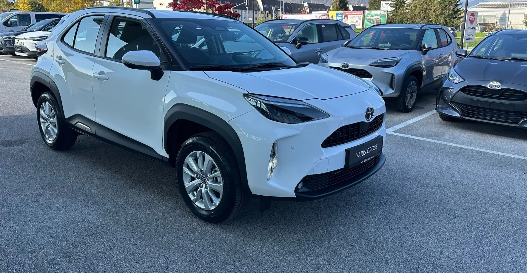Zunanja slika - Toyota Yaris Cross - Hybrid 1.5 VVT-i Cool Avt. - 7