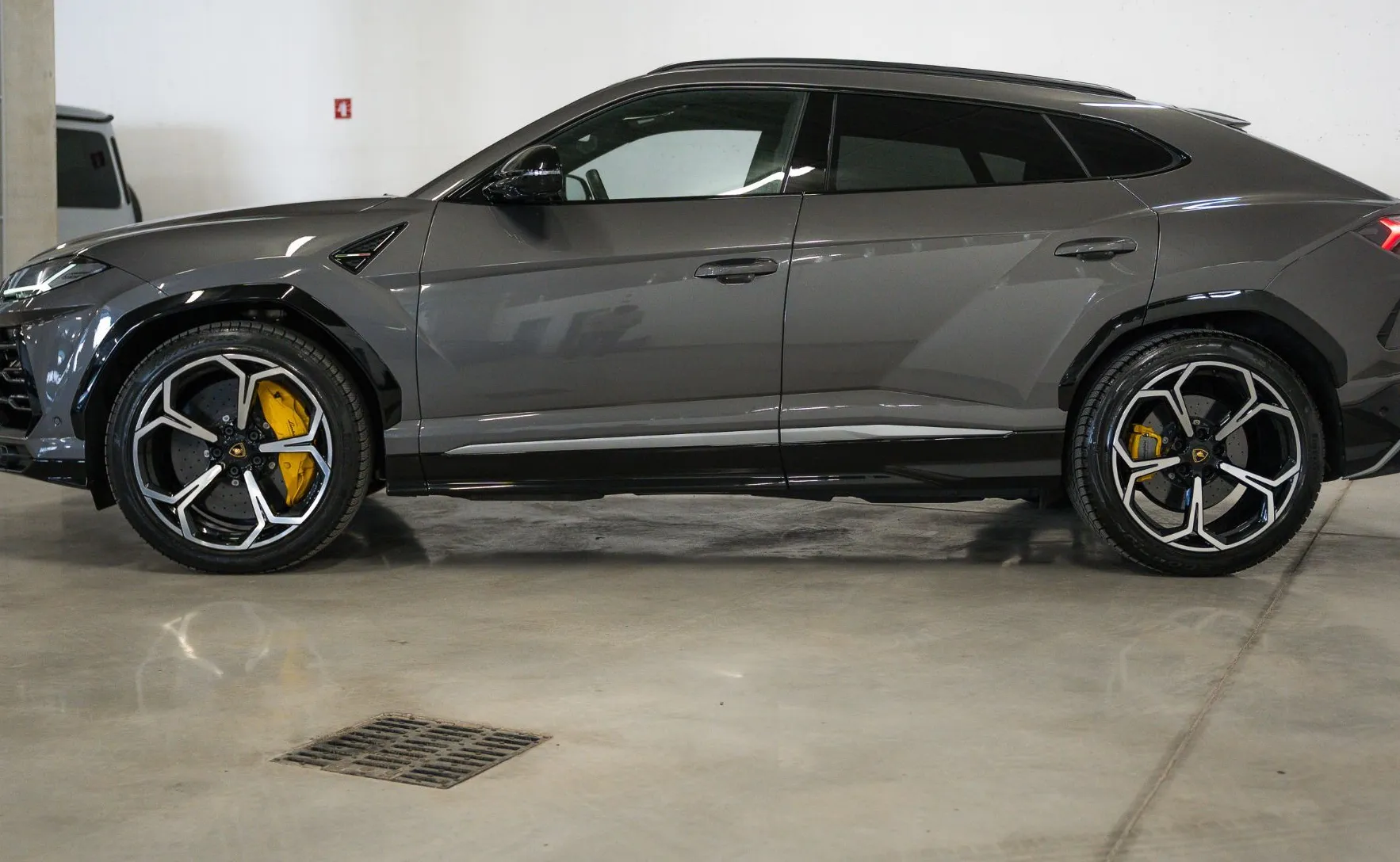 Zunanja slika - Lamborghini Urus - B O | NIGHT VISION | PANO | 22 | VK | GARANCIJA - 8