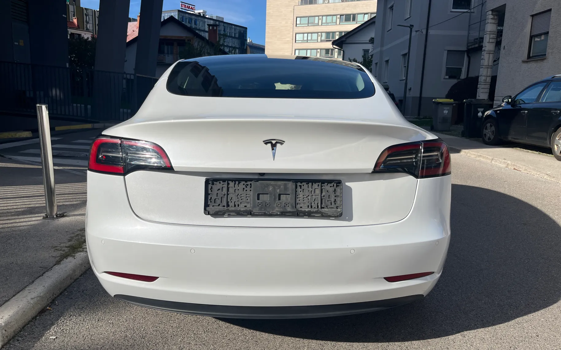 Zunanja slika - Tesla Model 3 - 3D3 / 3D7 - 6