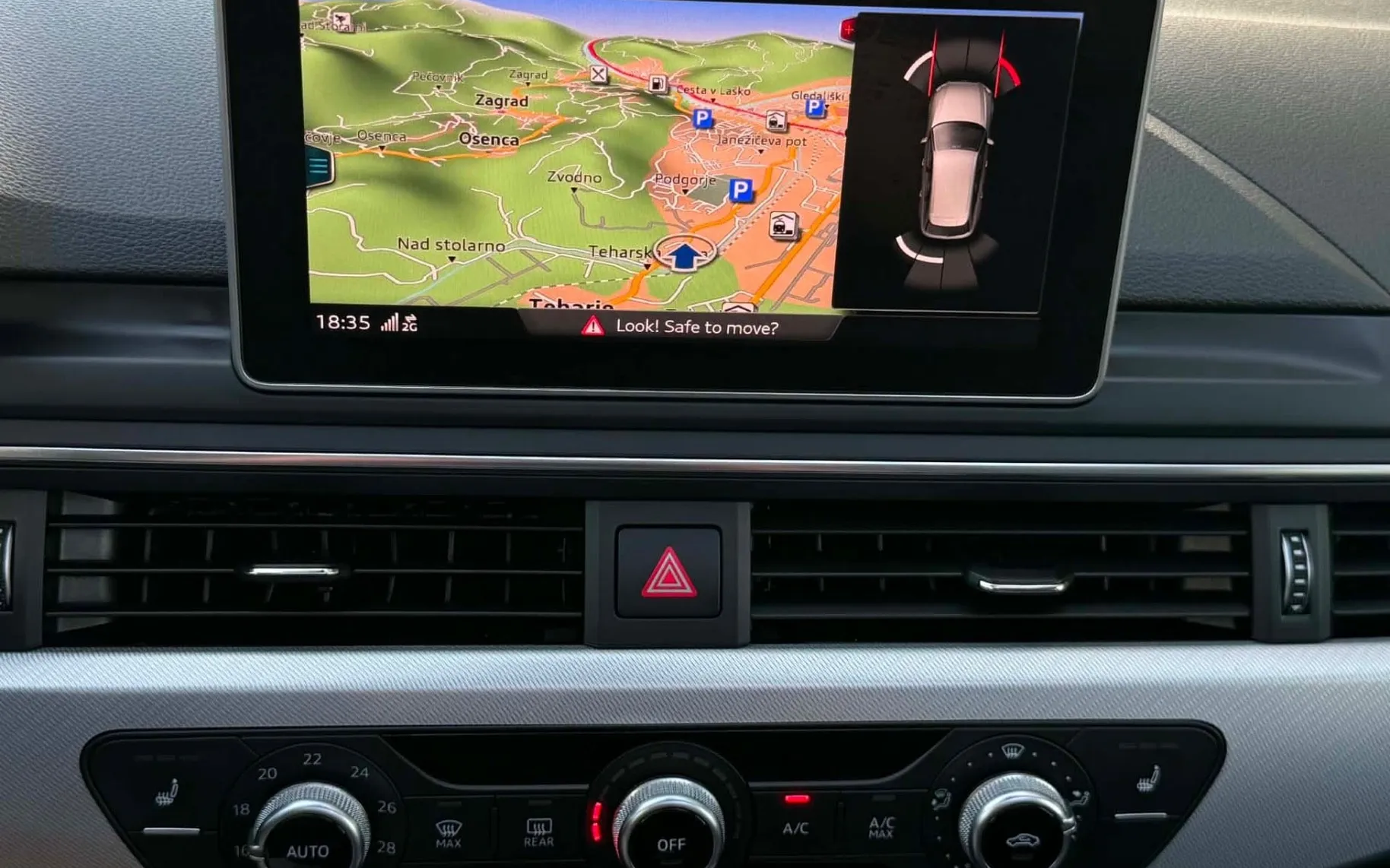 Notranja slika - Audi A4 Avant - 2.0 TDI-PANORAMA-HEAD UP-LIZING ZA TUJCE-ACC- - 12