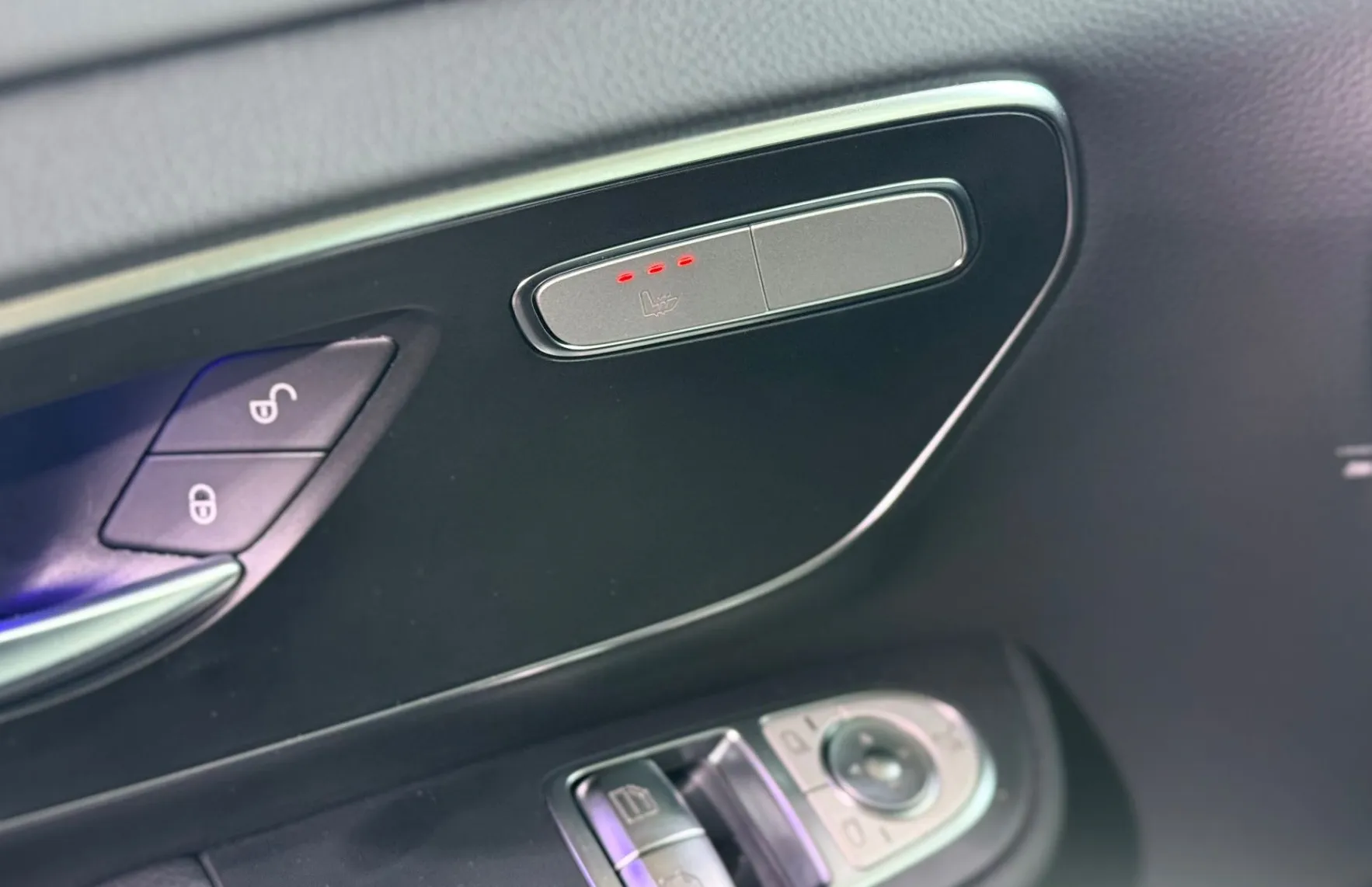 Zunanja slika - Mercedes-Benz V-Razred - 300d 4MATIC STYLE dolgi - 17