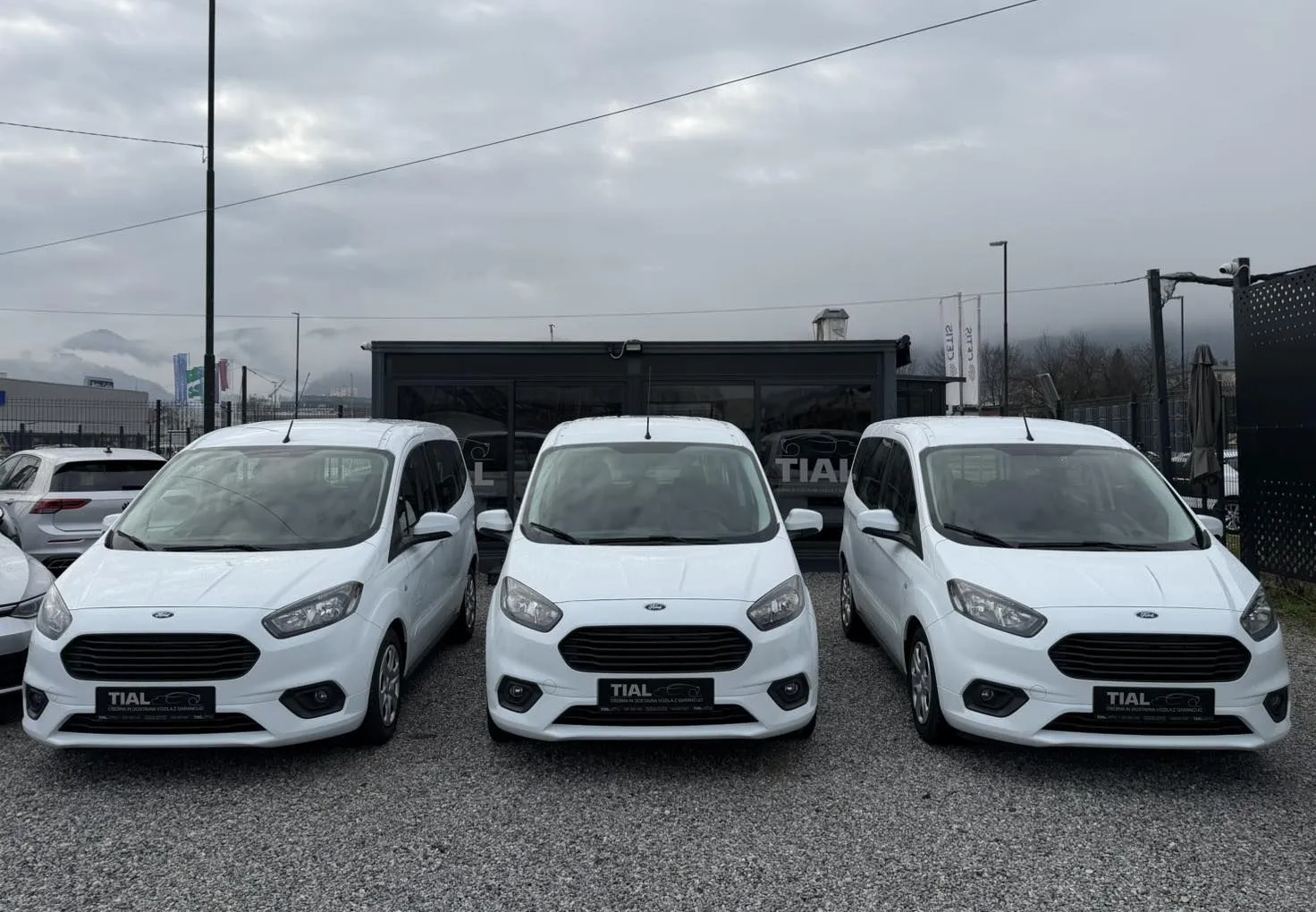 Zunanja slika - Ford Tourneo - Courier 1.5 TDCI 2X DRSNA-KLIMA-OD 93-139000KM-VEC VOZIL - 1