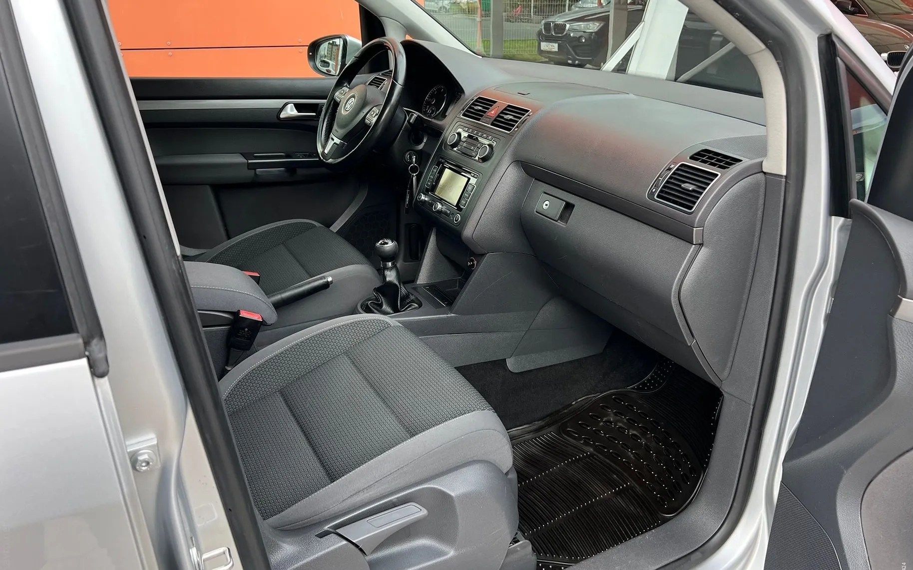 Notranja slika - VW Touran - 1.6 TDI... - 10