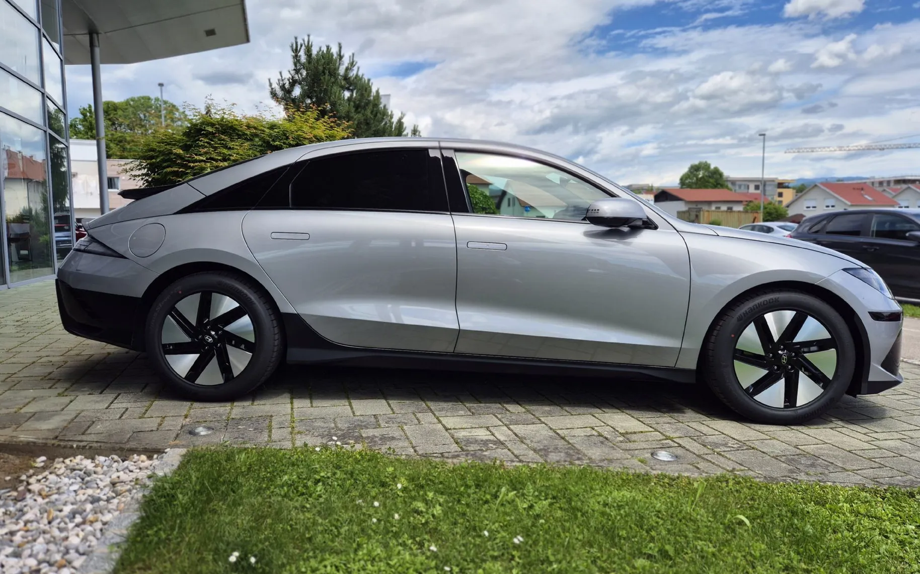 Zunanja slika - Hyundai Ioniq 6 - 77KWH PREMIUM WINTER - CENA VKLJUČUJE SUBVENCIJO - 4