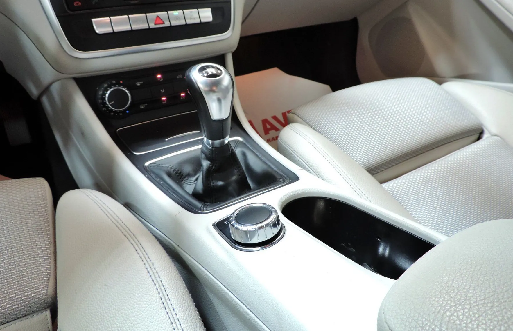 Zunanja slika - Mercedes-Benz CLA-Razred - 180 - 16