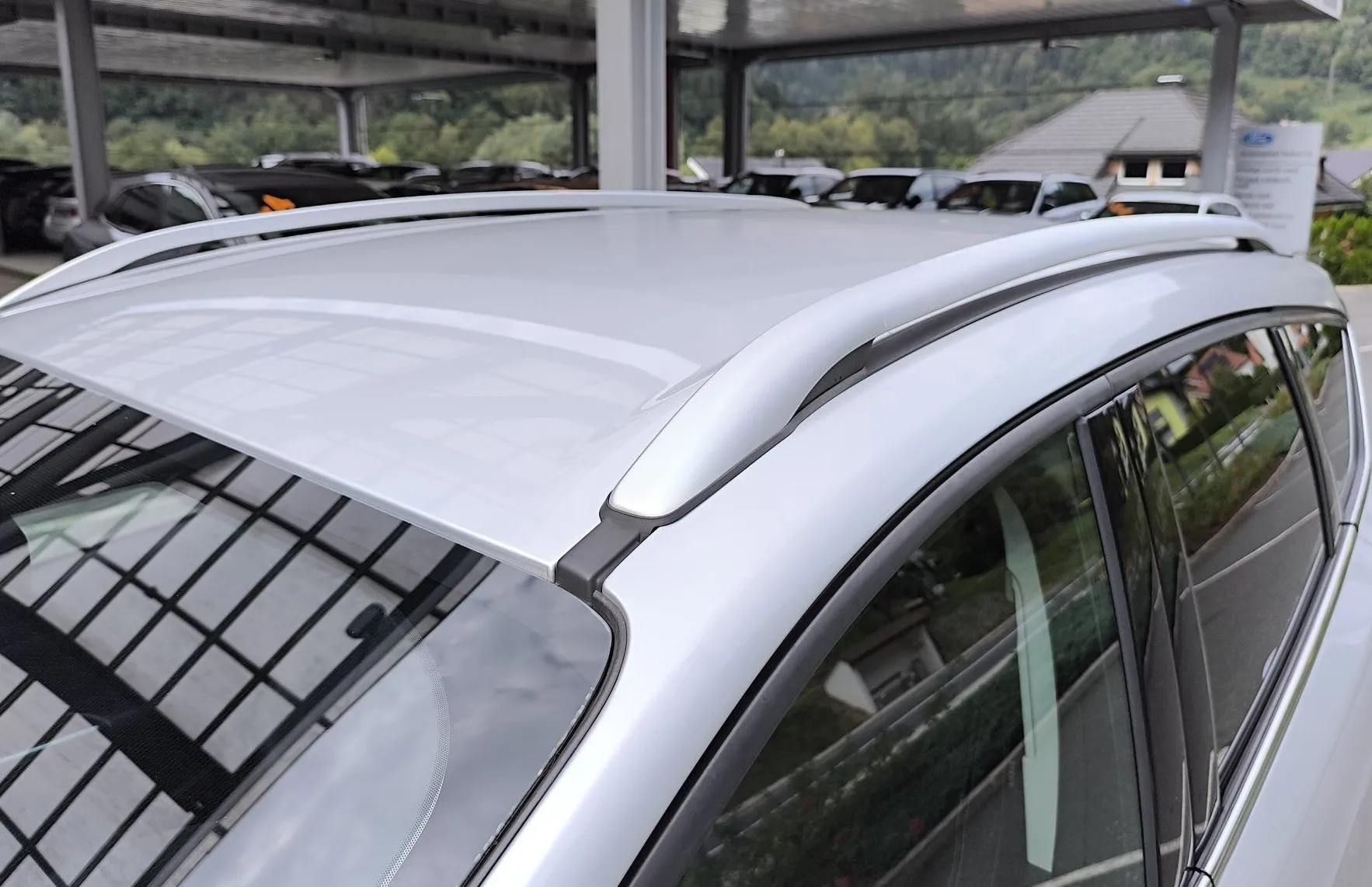 Zunanja slika - Ford Kuga - 4x2 2.0 TDCi Style- SLO-1.LASTNIK-REDNO SERVISIRAN - 9