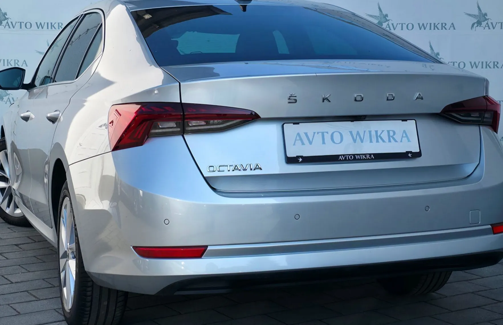 Zunanja slika - Škoda Octavia - 2.0TDI DSG Style LED•ACC•VIRTUAL•GRETJE•KEYLES•17C - 3