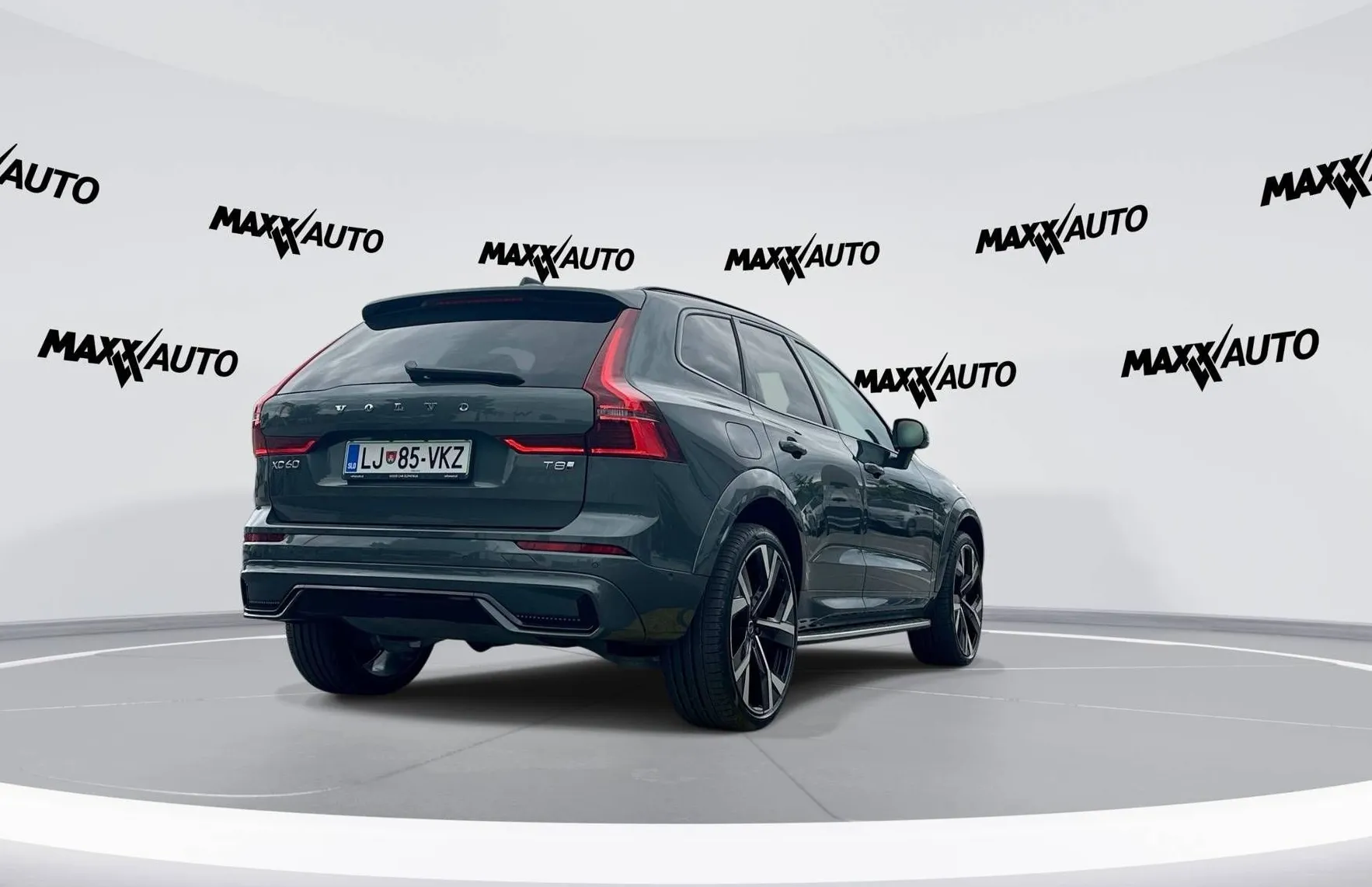 Zunanja slika - Volvo XC60 - T8 AWD Recharge Twin Engine Ultra Dark Avt - 5
