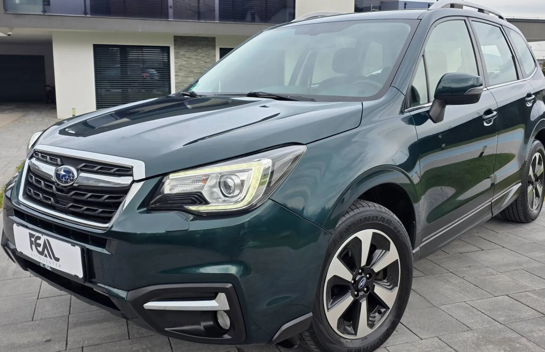 Zunanja slika - Subaru Forester - 2.0D-4X4-1 LASTNIK-XENON-LED-KAMERA-FACE LIFT - 1