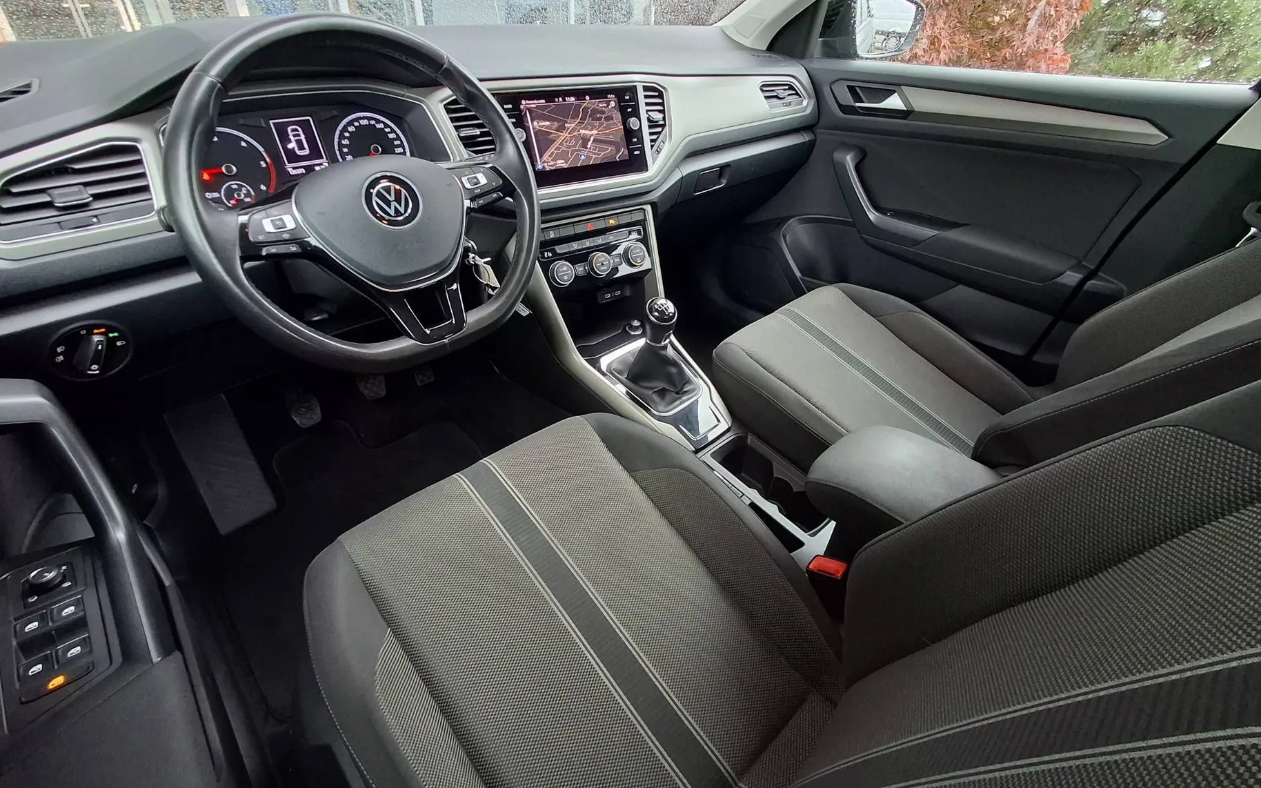 Zunanja slika - VW T-Roc - 2.0 TDI SCR Style 116 NAVI  KAM  ACC. - 8