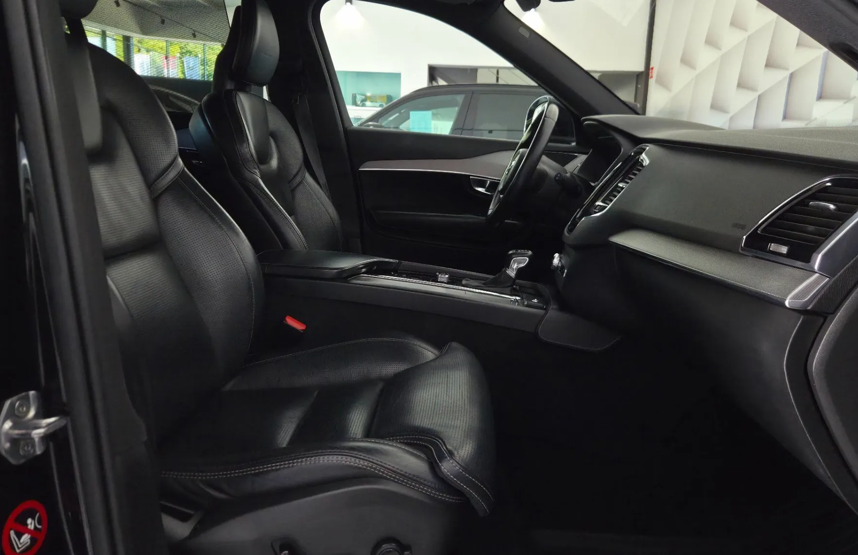 Zunanja slika - Volvo XC90 - D5 AWD Inscription -AVTOPILOT-KEYLESS-KAM360-KLJUK - 13