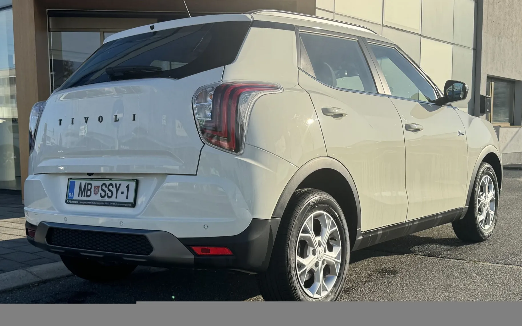 Zunanja slika - KG Mobility Tivoli - 1.5 GDI-T Fresh M T - 5