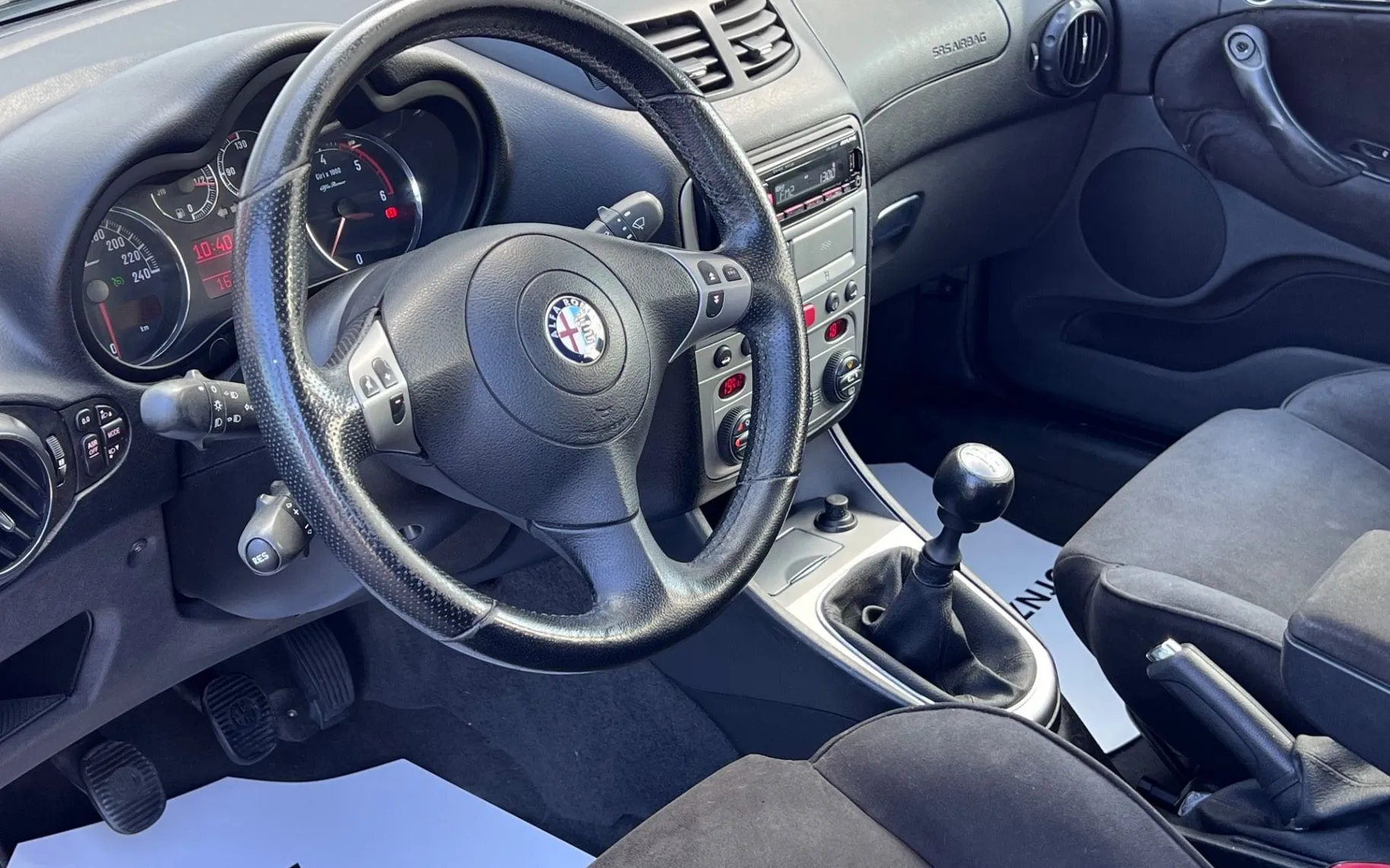 Notranja slika - Alfa Romeo 147 - 1.9 JTD M-JET+PDC+SAMO 117.875km+TEMP - 10