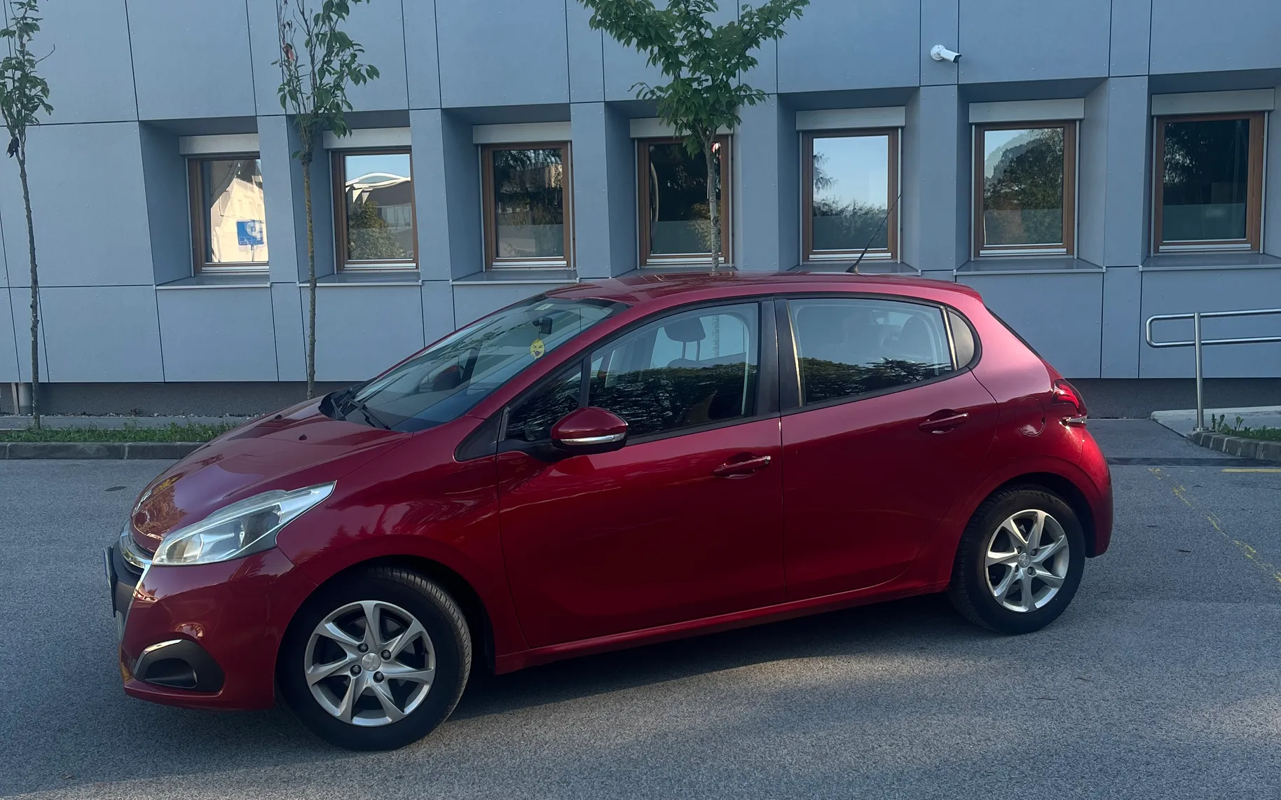 Zunanja slika - Peugeot - 208 1,2 VTi PureTech Active - 2