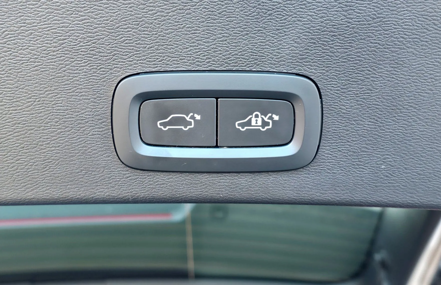Zunanja slika - Volvo XC40 - B3P Core AT FULLED•TEMP•LANE•VIRTUAL•KEYLESS•17C• - 15