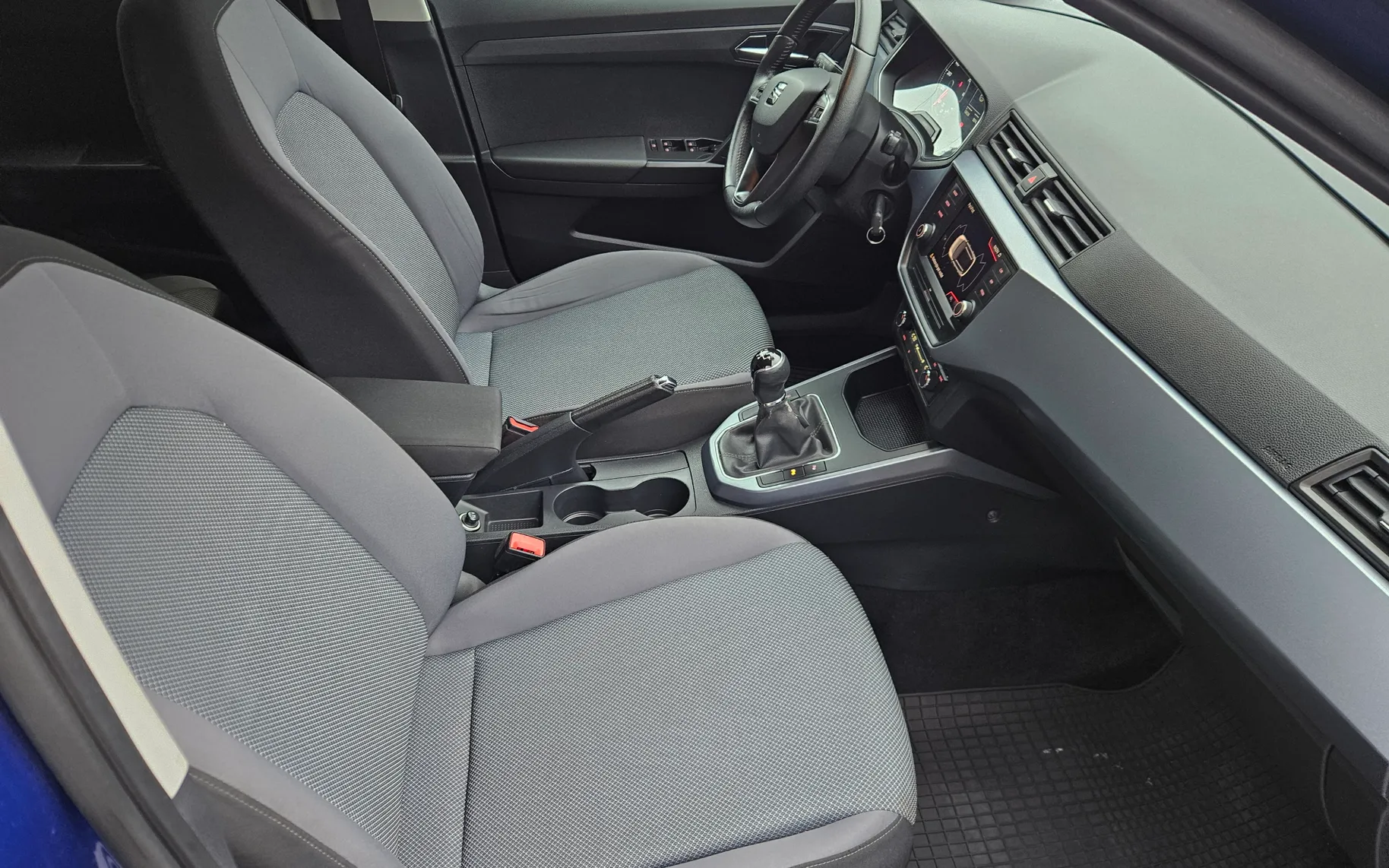 Notranja slika - Seat Arona - 1,0 TSI Style - 12