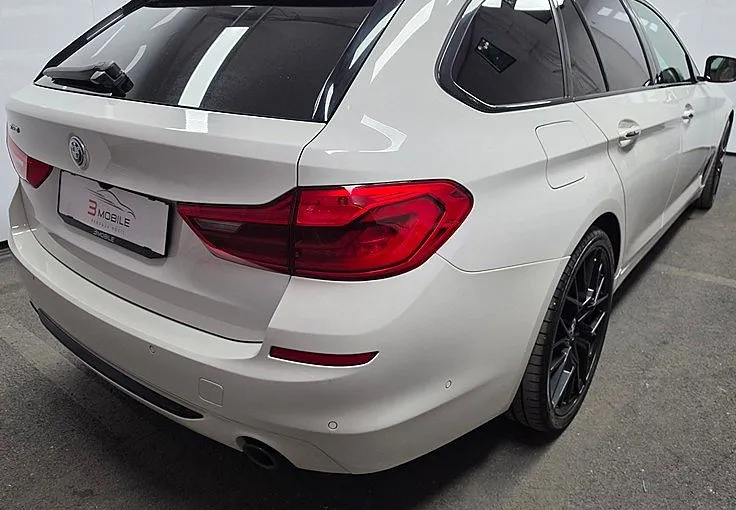 Zunanja slika - BMW Serija 5 - Touring: 520d xDrive Avt. SportLine ACC-20COL-USNJE - 4