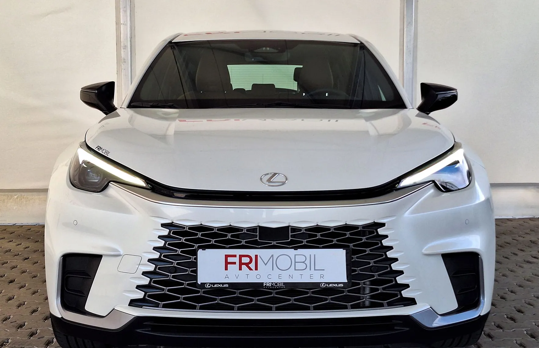 Zunanja slika - Lexus LBX - AWD 1.5 HEV Elegant Tech Aut•MEMORY•ACC•GRET.VOLAN - 5
