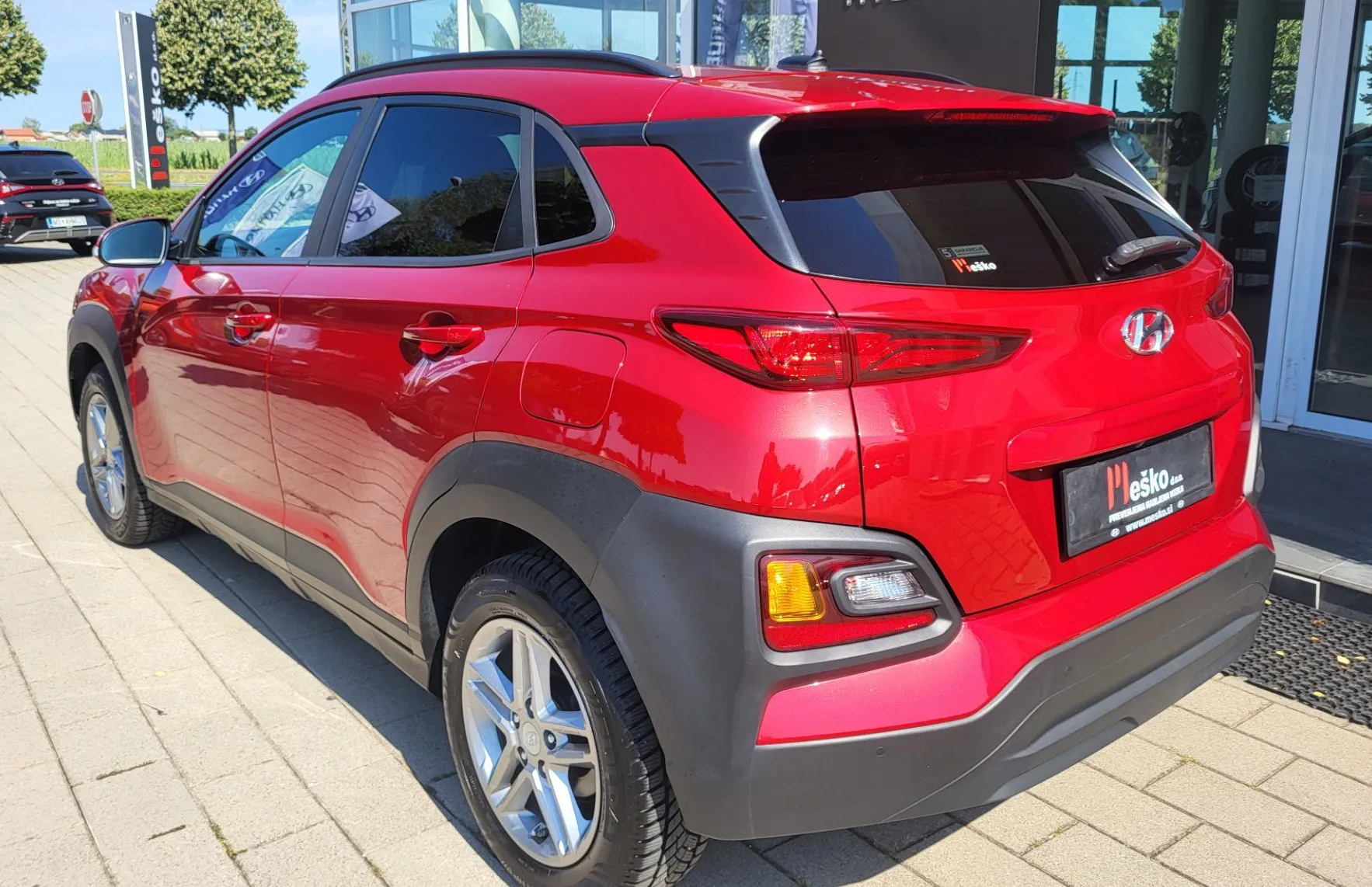 Zunanja slika - Hyundai Kona - 1.0 T-GDI 120 Style slo-1 last-servisiran.acc.pdc. - 5