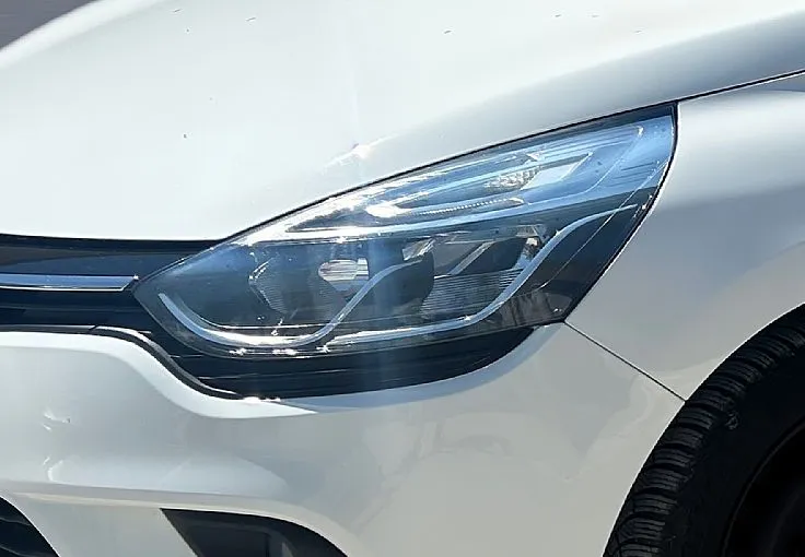 Zunanja slika - Renault Clio - Grandtour dCi 90 Intens - 5