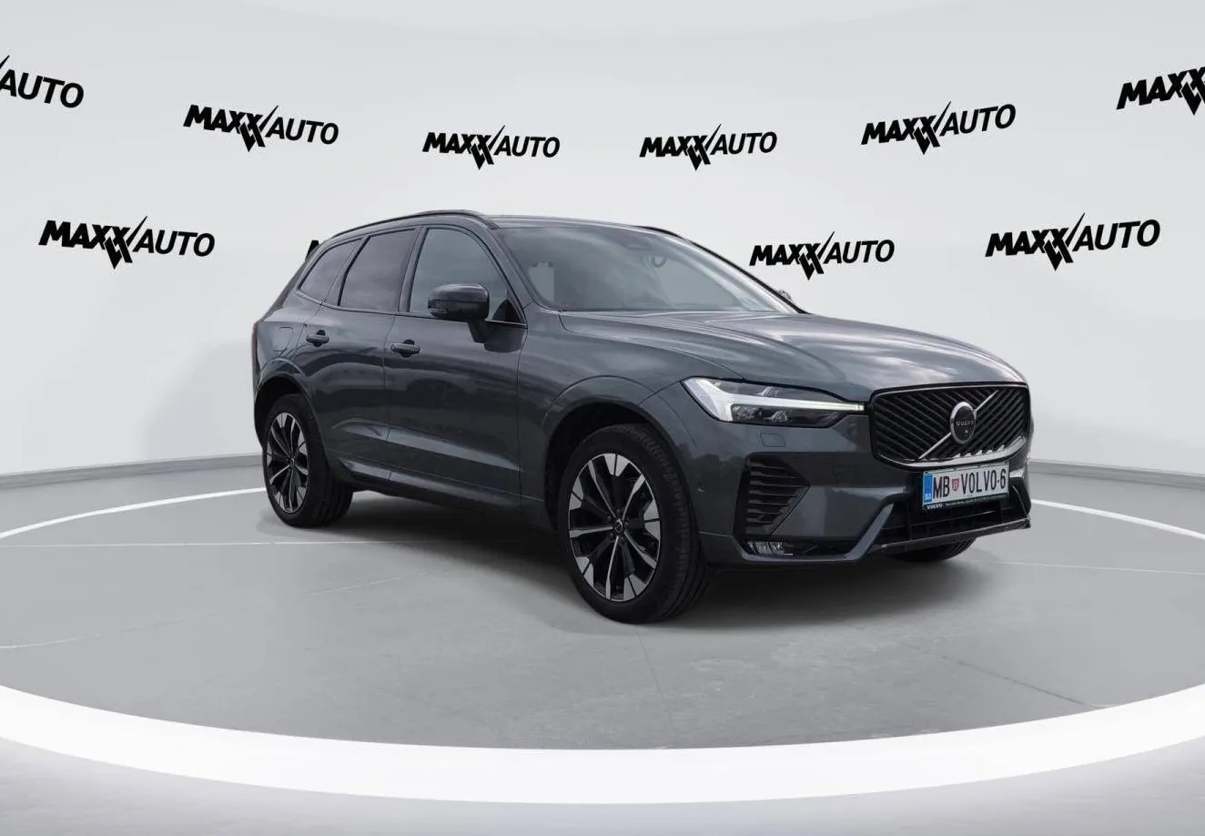 Zunanja slika - Volvo XC60 - B5P AWD Plus Dark Avt. - 7