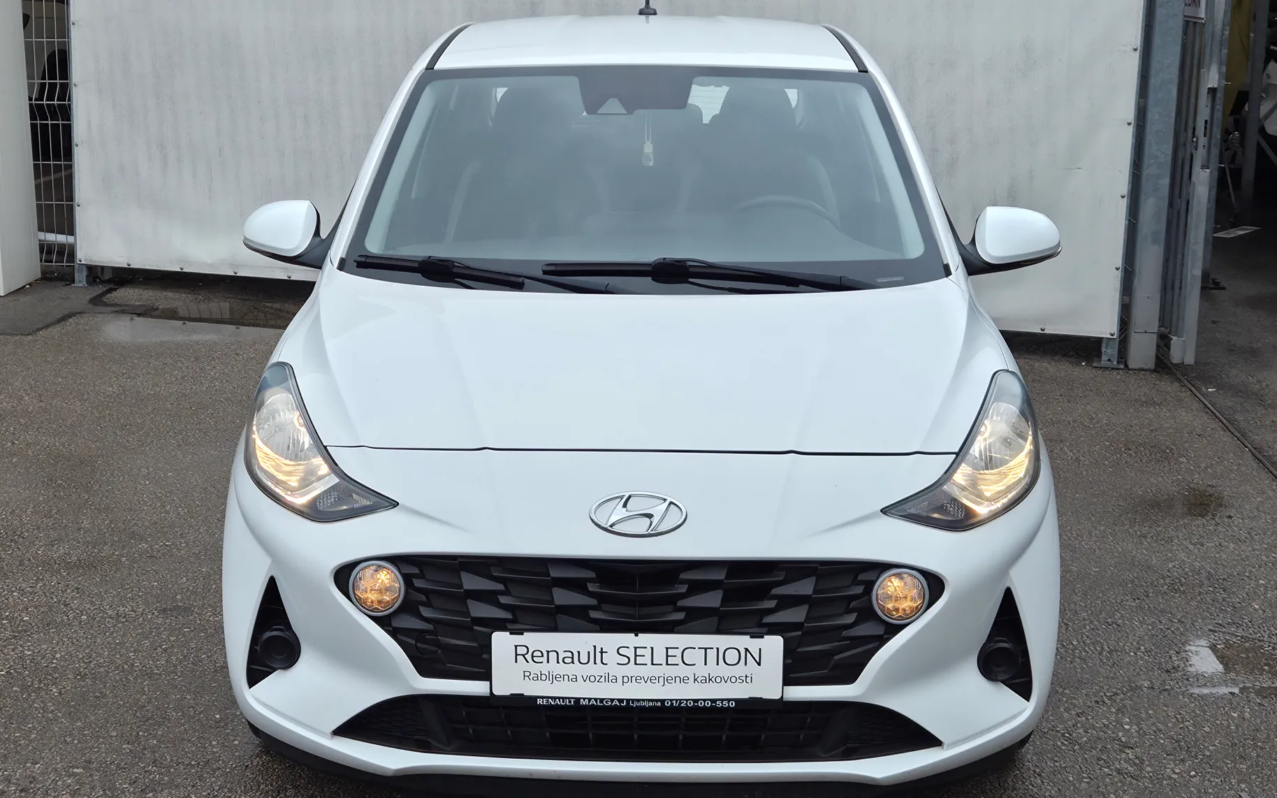 Zunanja slika - Hyundai i10 - 1.0 Style KLIMA-1.LASTNIK-TOUCH SCREEN-LANE ASSIST - 3