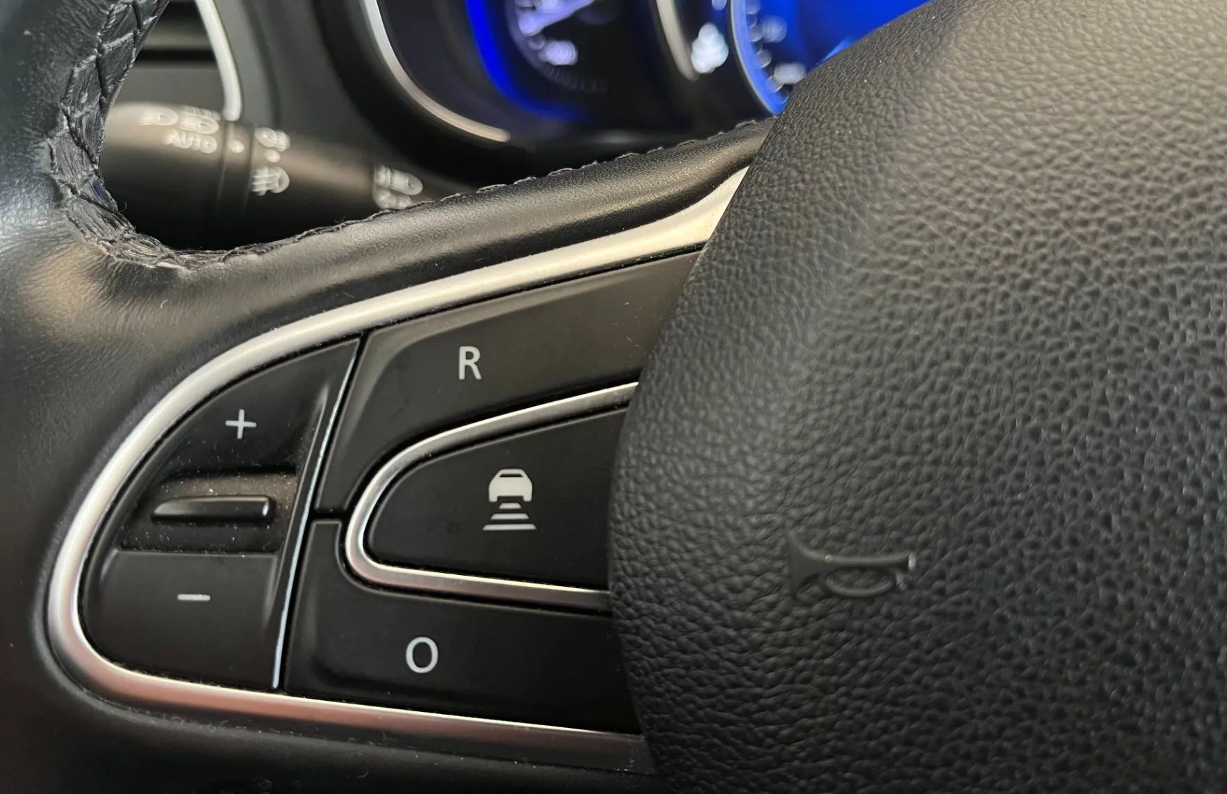 Zunanja slika - Renault Koleos - 4WD dCi 175 Energy Intens X-tronic - 12