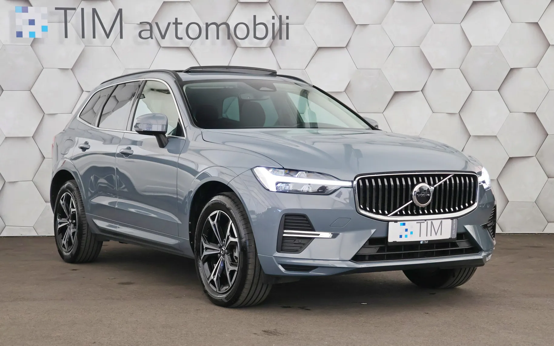 Zunanja slika - Volvo XC60 - B4D 2.0d Geartronic Essential 197KM - 2