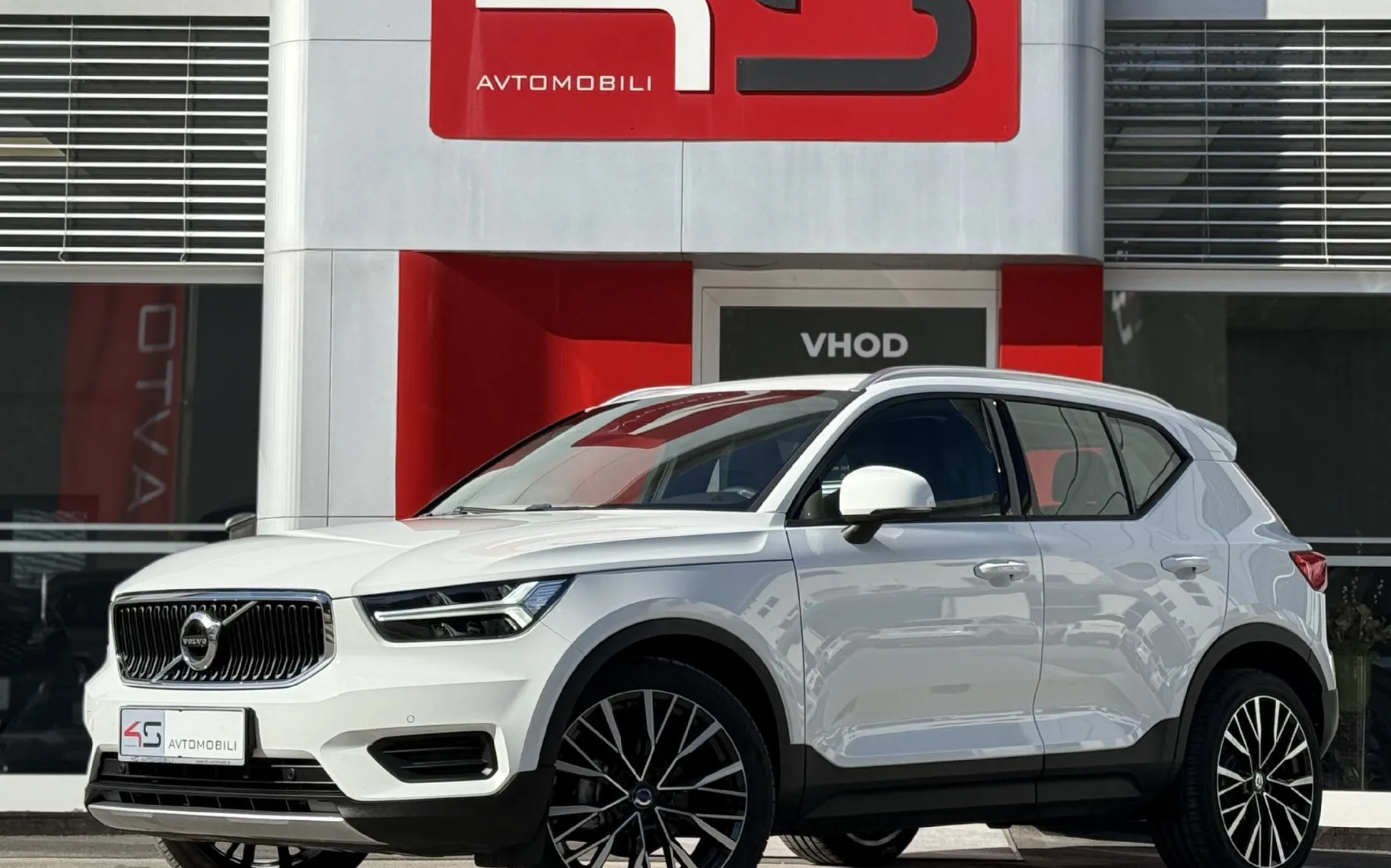 Zunanja slika - Volvo XC40 - D3 A Momentum 1.LASTNIK - 1