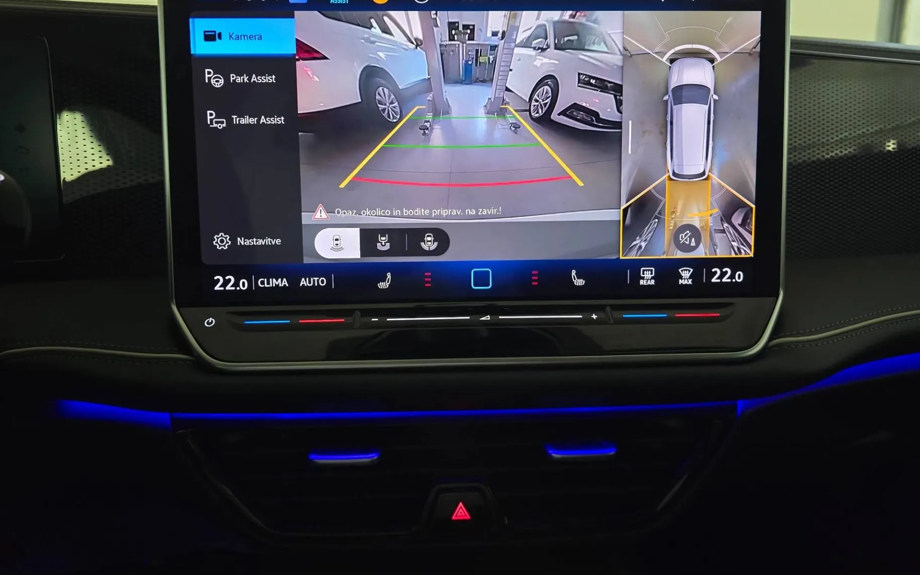 Notranja slika - Volkswagen Passat Variant - 1.5 eTSI BMT Business DSG- LED.360kam.memory.asist - 17