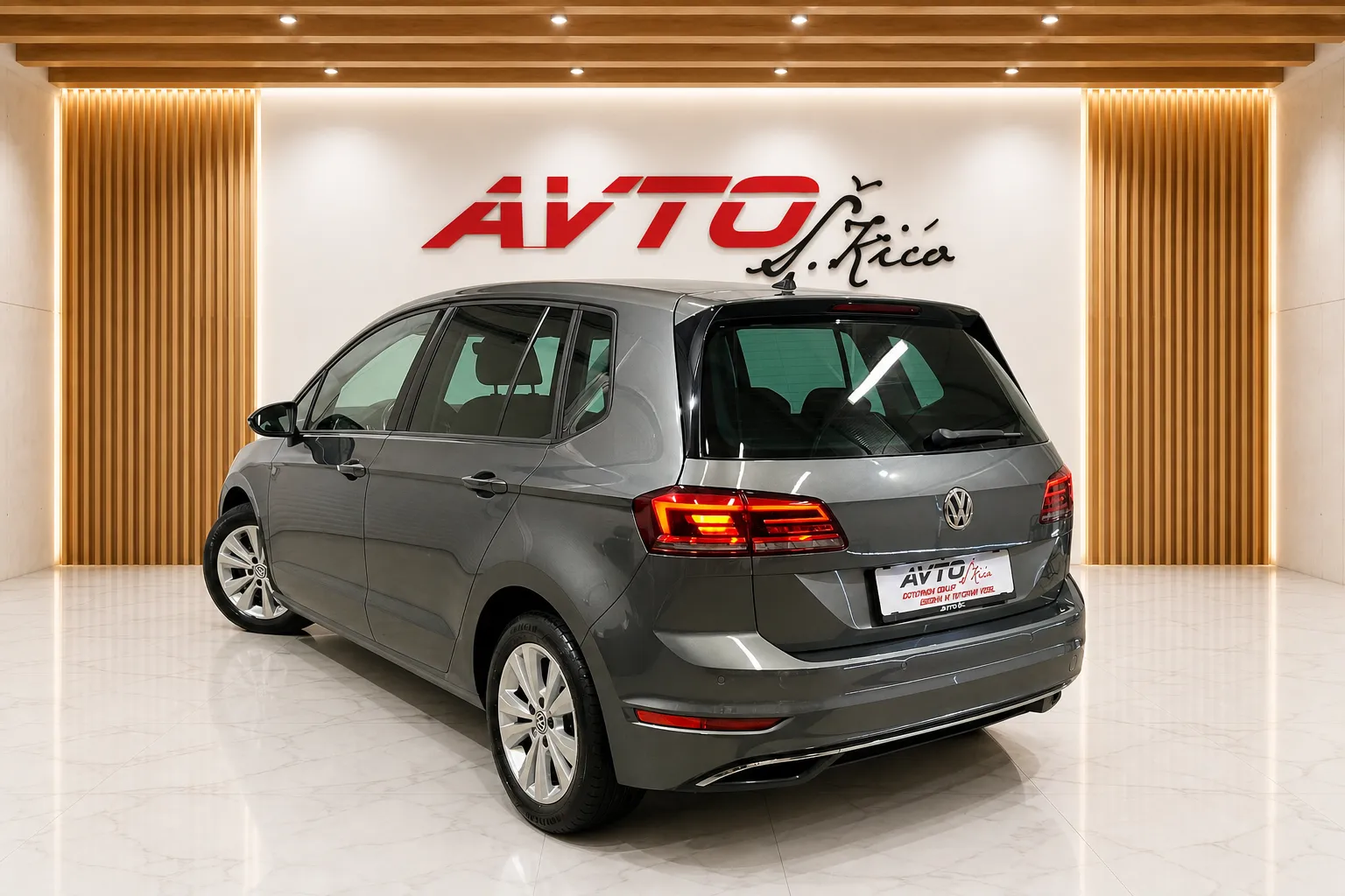 Zunanja slika - Volkswagen Golf Sportsvan - 1.5 TSI-ACC-LED-KAMERA-NAVIGACIJA-VLEČNA KLJUKA - 3