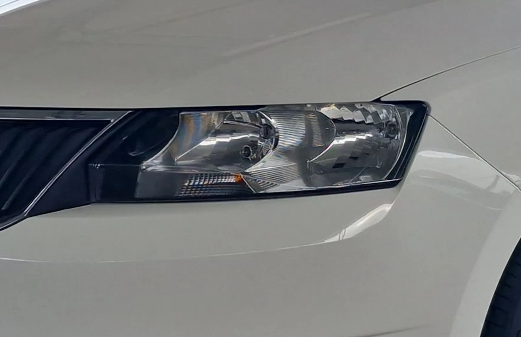 Zunanja slika - Škoda Rapid - Spaceback 1.0 TSI Active - 5