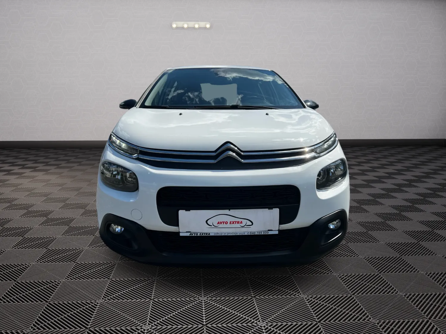 Zunanja slika - Citroën C3 - 1,2 PureTech 83 Feel - 2