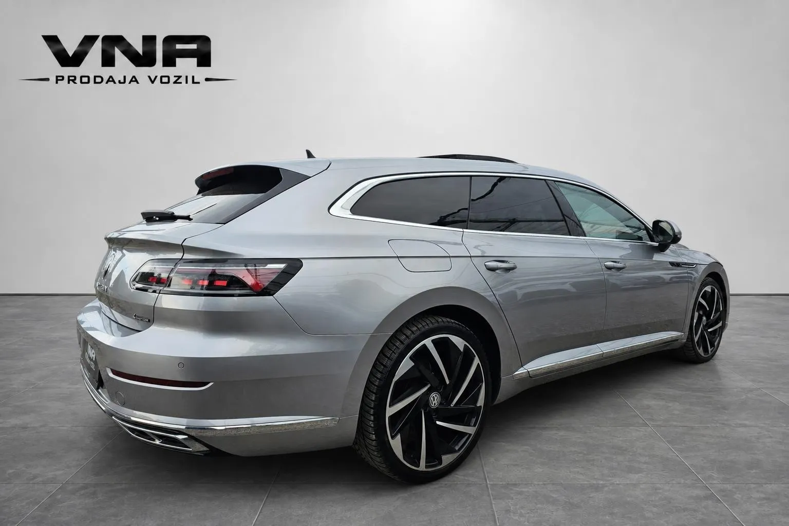 Zunanja slika - Volkswagen Arteon Shooting Brake - Arteon 4motion 2.0 TDI R-LINE |PANO|IQ-LED|AMBIENT - 6