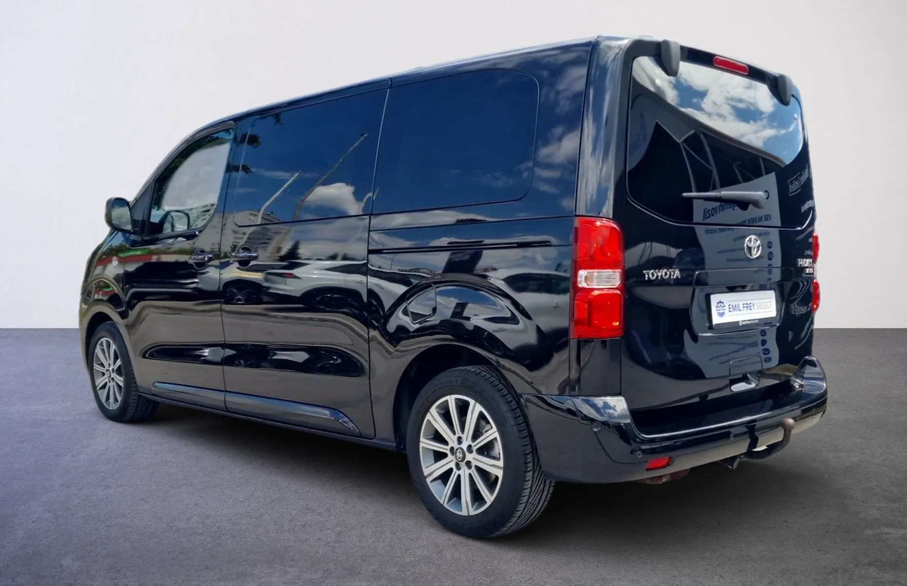 Zunanja slika - Toyota Proace - Verso 1.5 D-4D Combi - 4