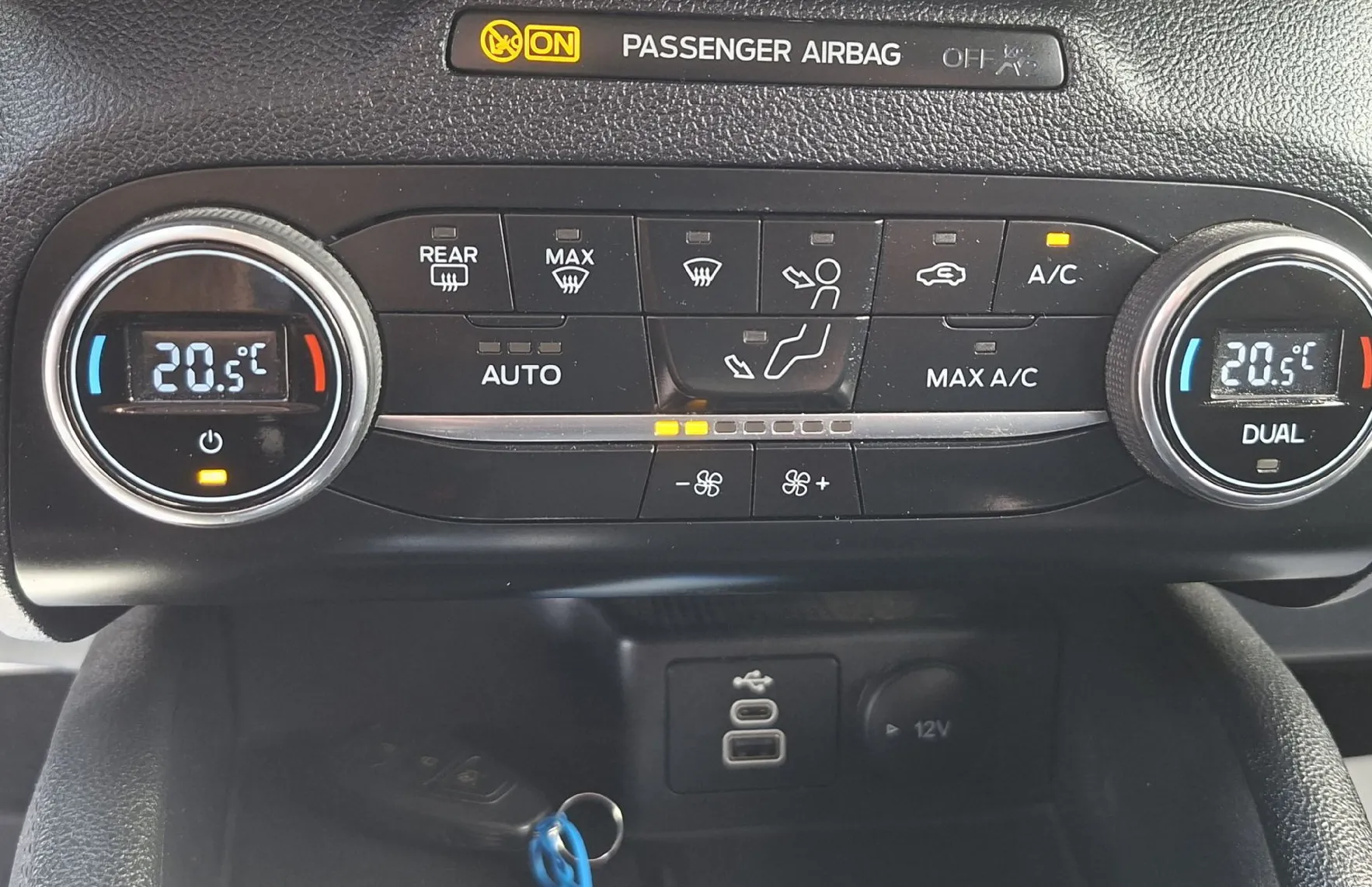 Zunanja slika - Ford Kuga - Titanium 2.0 EcoBlue Auto 4X4 - 18