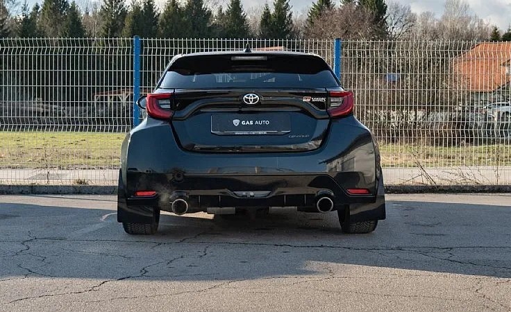 Zunanja slika - Toyota GR Yaris - 1.6 TURBO GR-FOUR 4WD KW Gewinde Akrapovič Kletka - 6