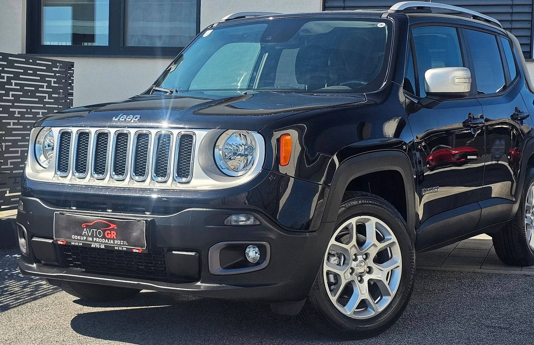 Zunanja slika - Jeep Renegade - AWD 2.0 MultiJet Limited Avt.-Le 99.000km- ODLIČEN - 16