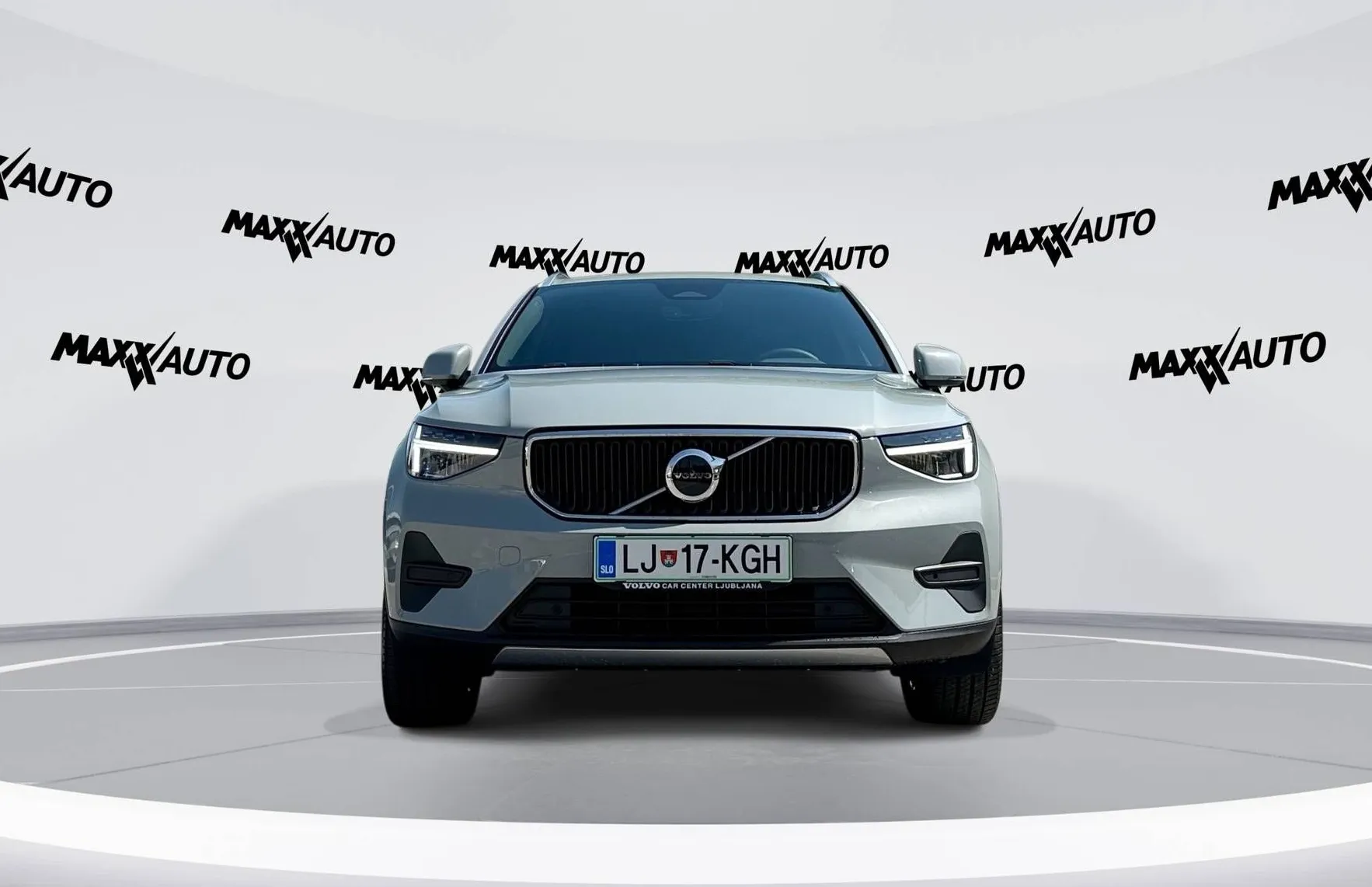 Zunanja slika - Volvo XC40 - B3P Core Avt. - 2