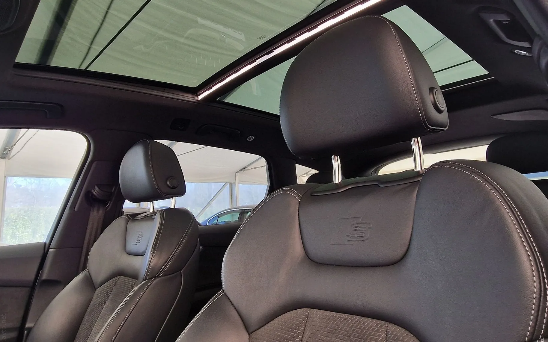 Notranja slika - Audi Q7 - 3.0TDI-QUATTRO-3XS LINE-PANORAMA-MATRIX-ACC-ZRAČ - 11