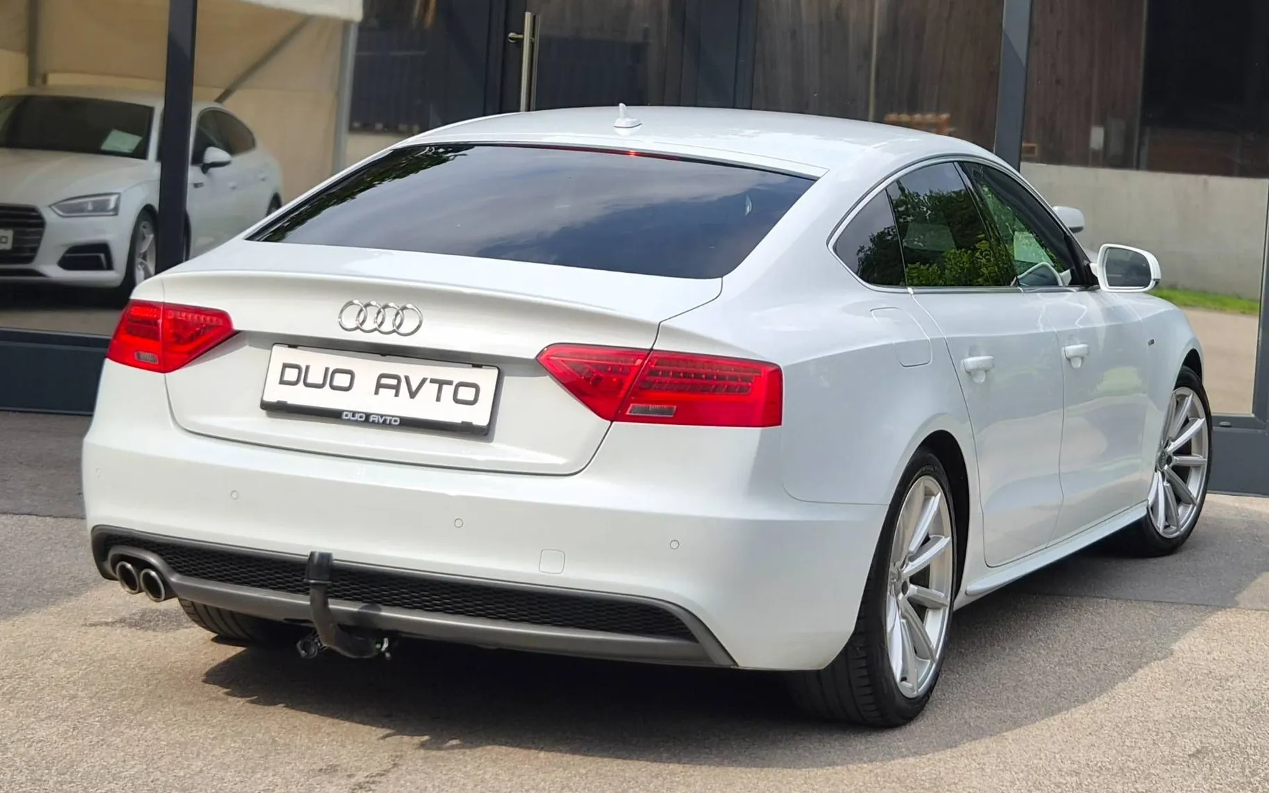 Zunanja slika - Audi A5 Sportback - 2.0TDI-AUT.-S LINE-SPORT-2XLED-2XPDC-USNJE-NAVI-F1 - 6