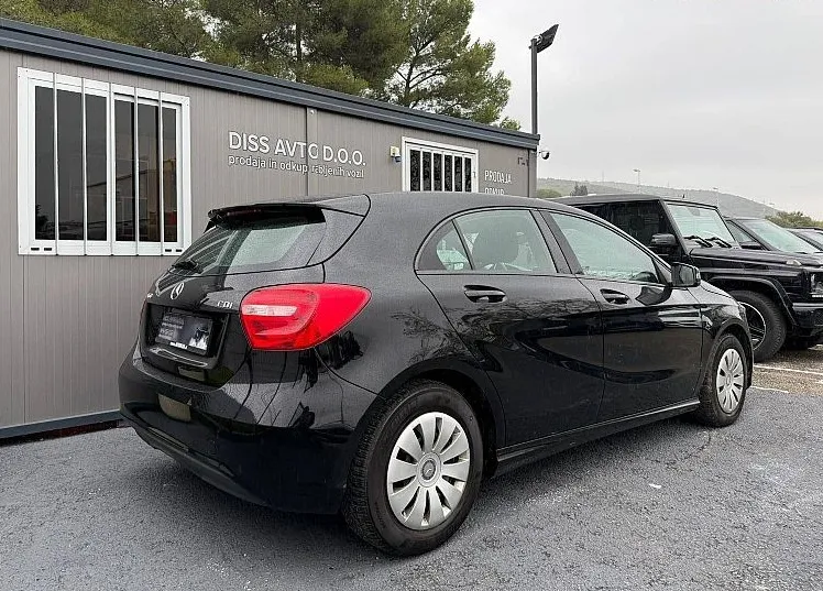 Zunanja slika - Mercedes-Benz A-Razred - A 160 CDI 1.LASTNIK KOT NOV SERVISIRAN NA MERC - 5
