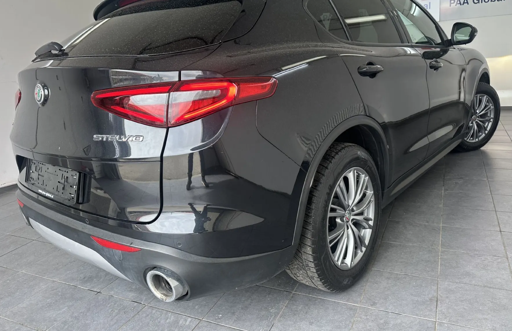 Zunanja slika - Alfa Romeo Stelvio - 2.2 TURBO DIESEL 190CV AT8 Q4.ACC.KAMERA.LED.NAVI - 14
