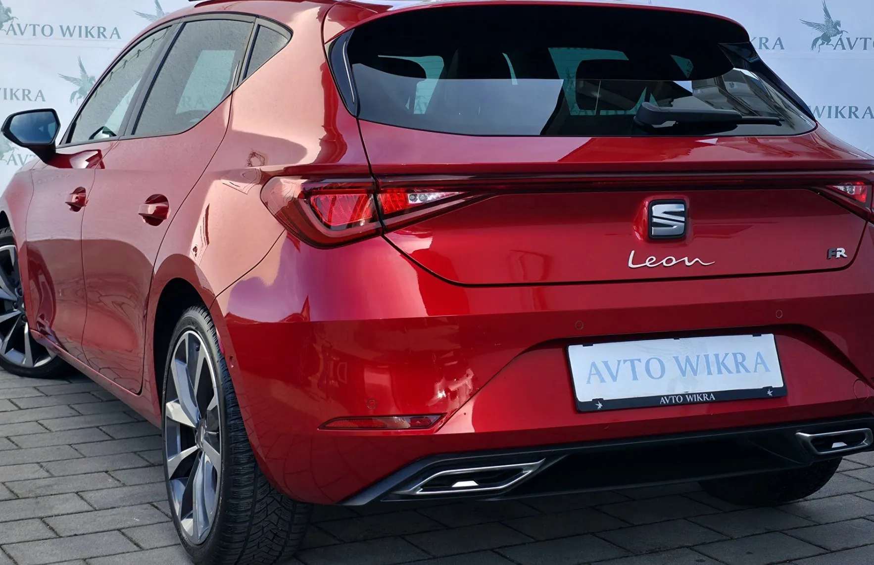 Zunanja slika - Seat Leon - 2.0TDI FR FULLED•PANOR•ACC•LANE•VIRTUAL•PDC-360•18 - 3