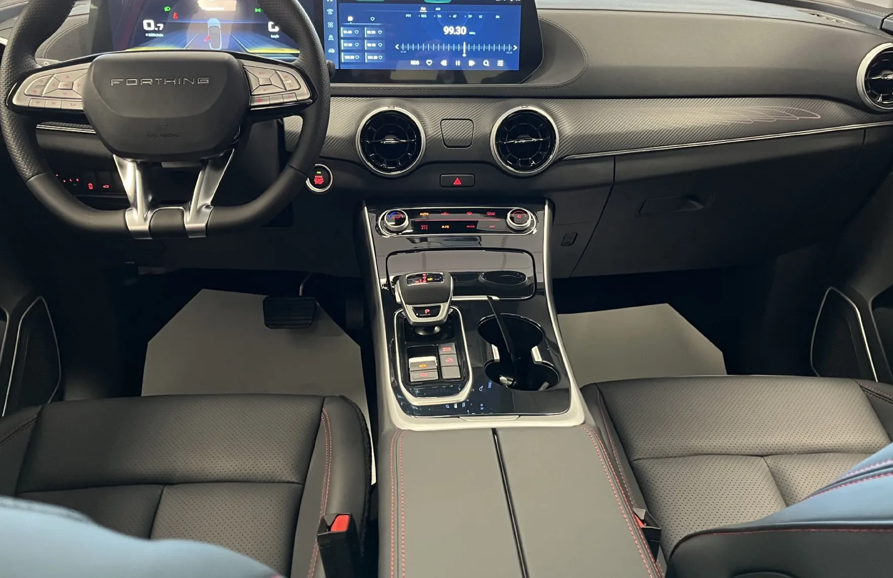 Zunanja slika - Forthing Forthing T5 EVO - T5 Evo 1.5 T-GDI LUXURY - NA ZALOGI - my 2025 - - 8