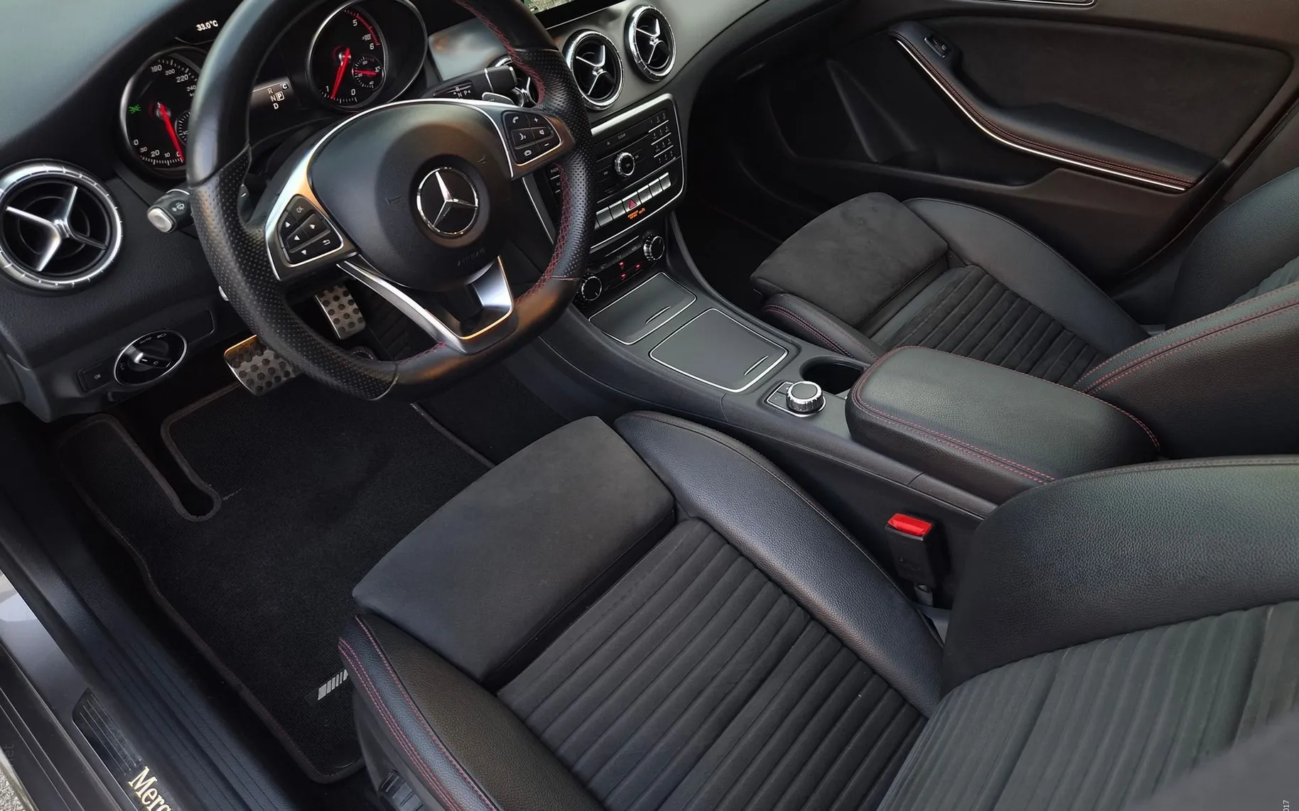 Zunanja slika - Mercedes-Benz CLA Shooting Brake - 220D-4MATIC-SHOOTING BRAKE-AMG LINE-18COL-KAMERA-. - 5