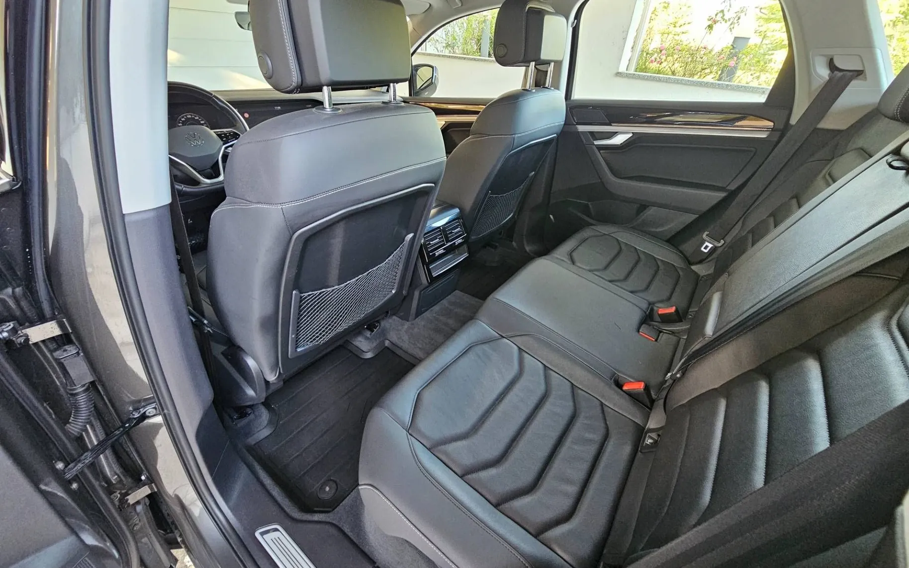 Notranja slika - Volkswagen Touareg - 4motion V6 TDI R-Line |VIRTUAL|ZRAK|KLJUKA|KAMERA| - 10