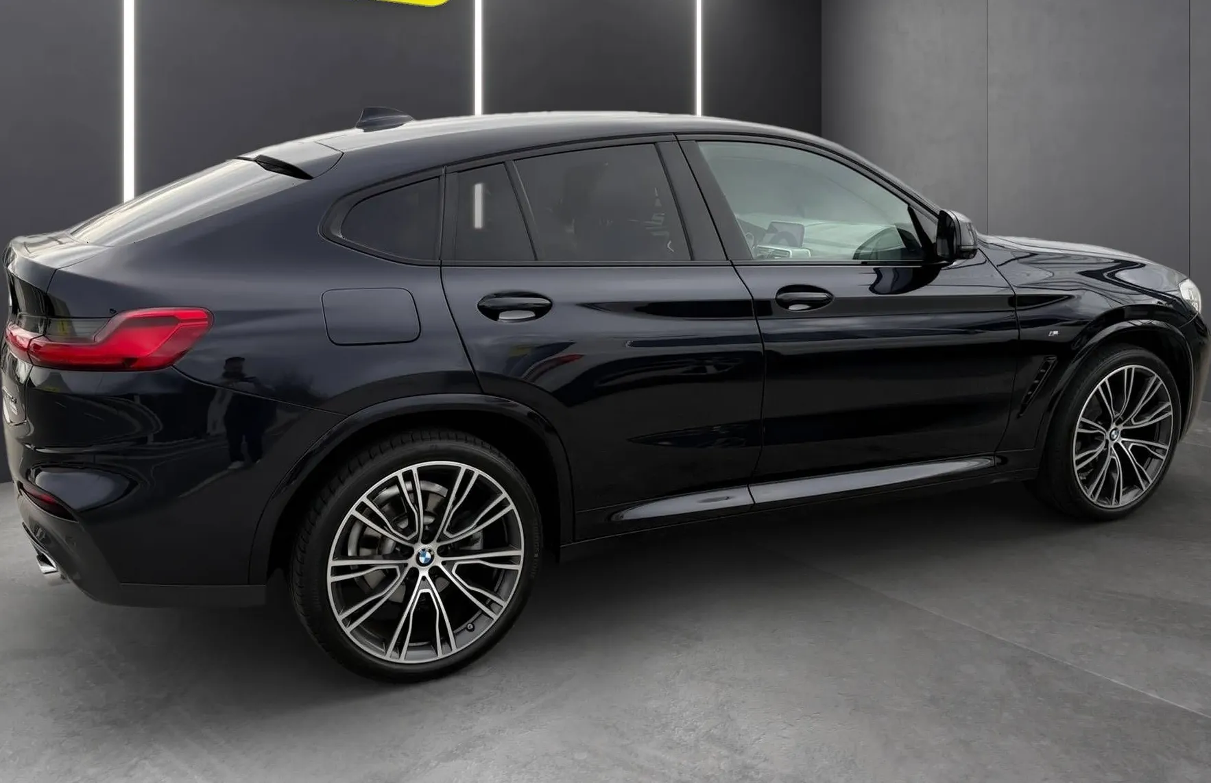 Zunanja slika - BMW X4 - serija : xDrive30d M PAKET FULL LED NAVI PDC USNJE - 6