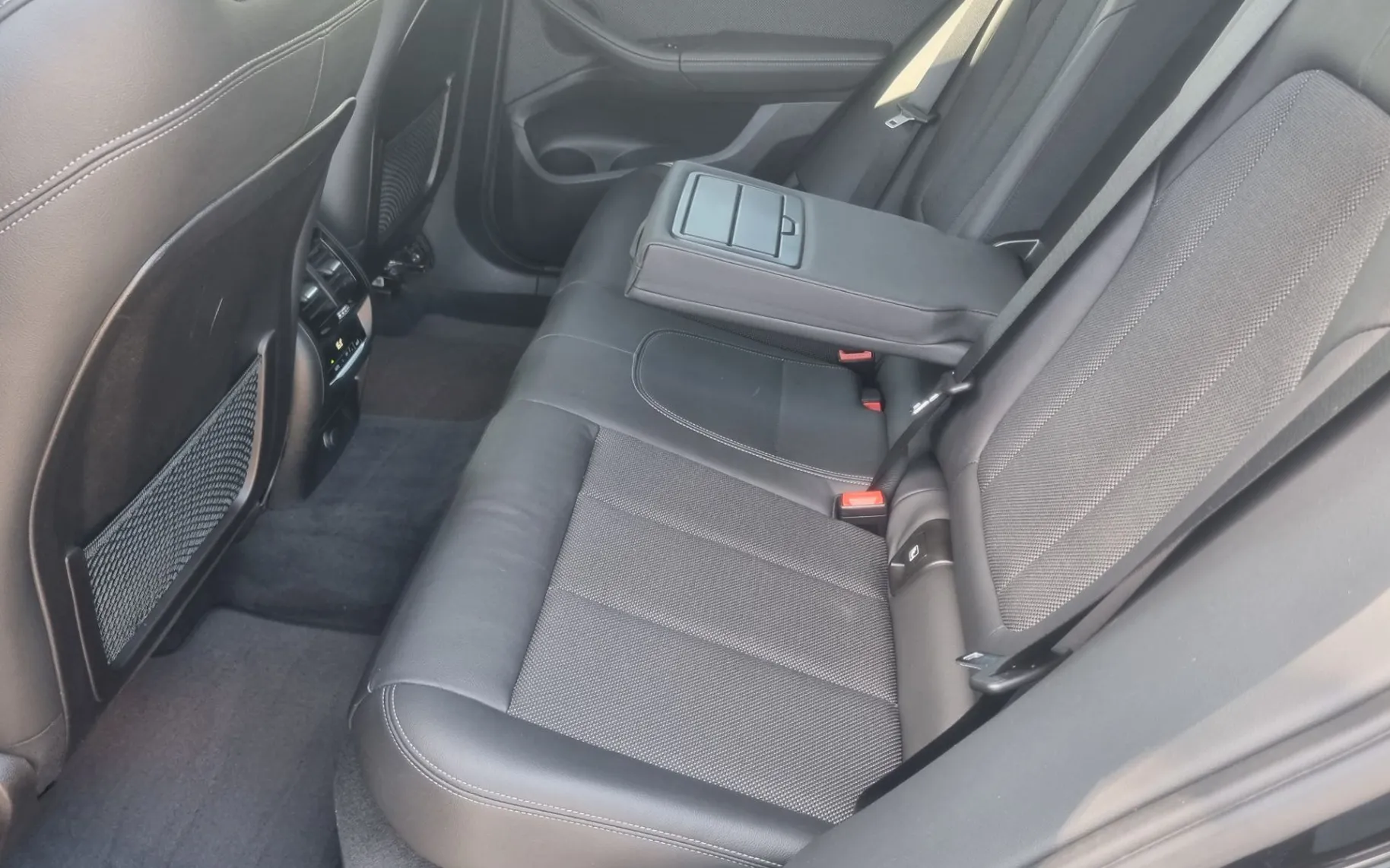 Zunanja slika - BMW X3 - serija : sDrive18d Business LED-Usnje-Kamera-Navi-Keyless.. - 12